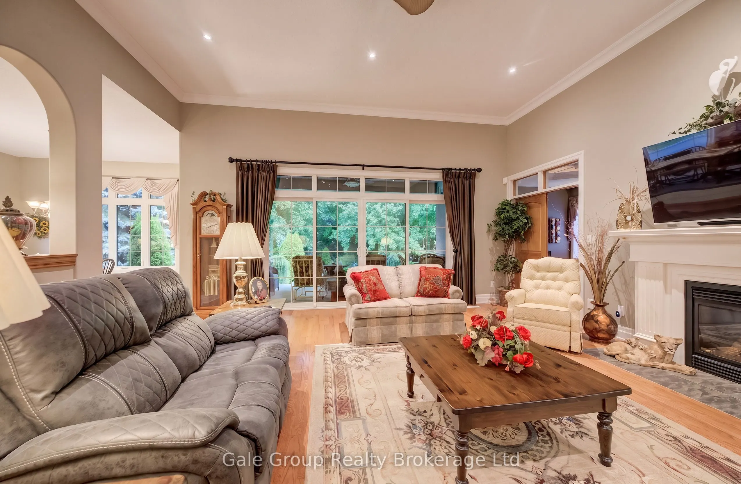 612 Lakeview Drive