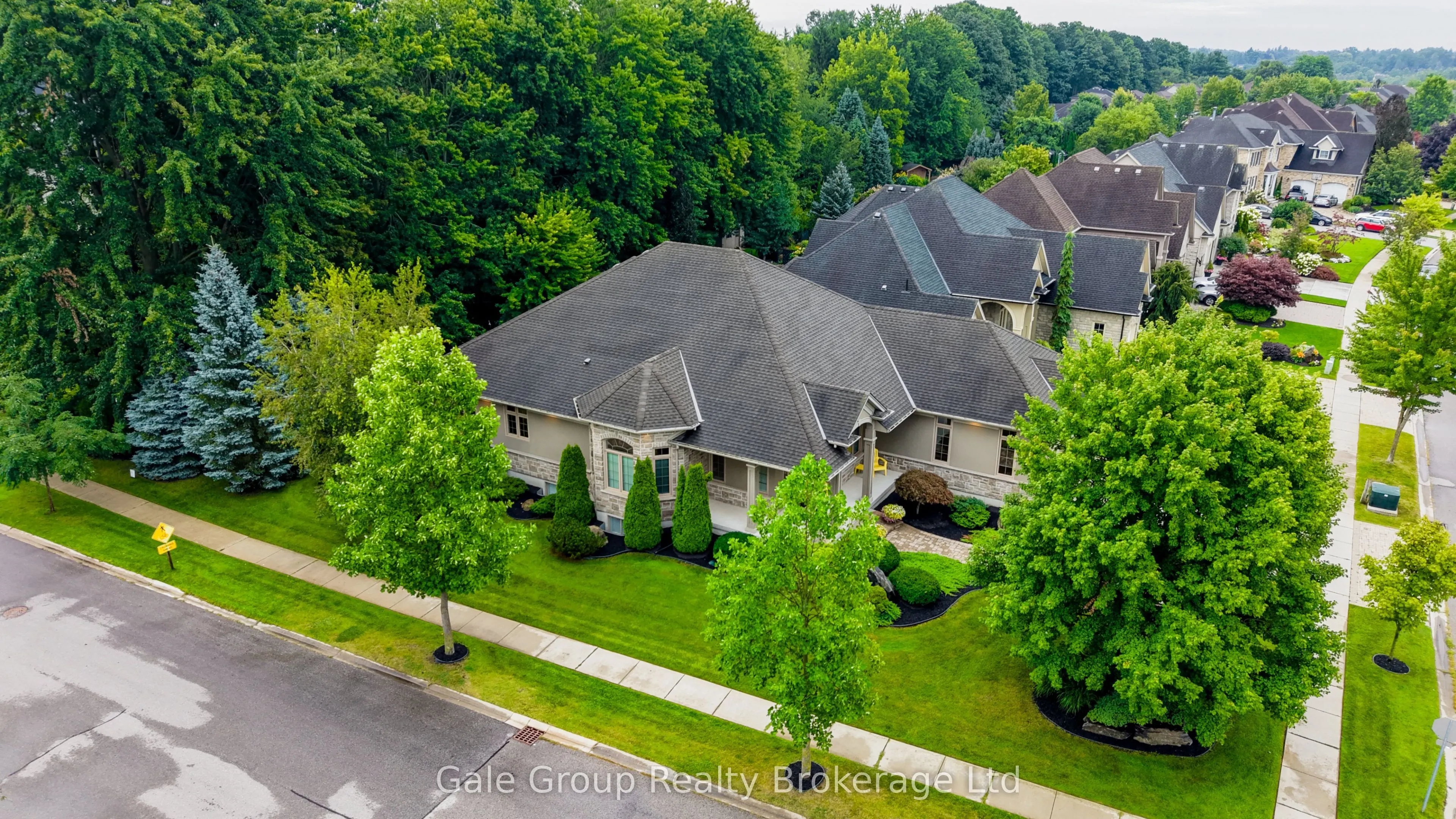 612 Lakeview Drive
