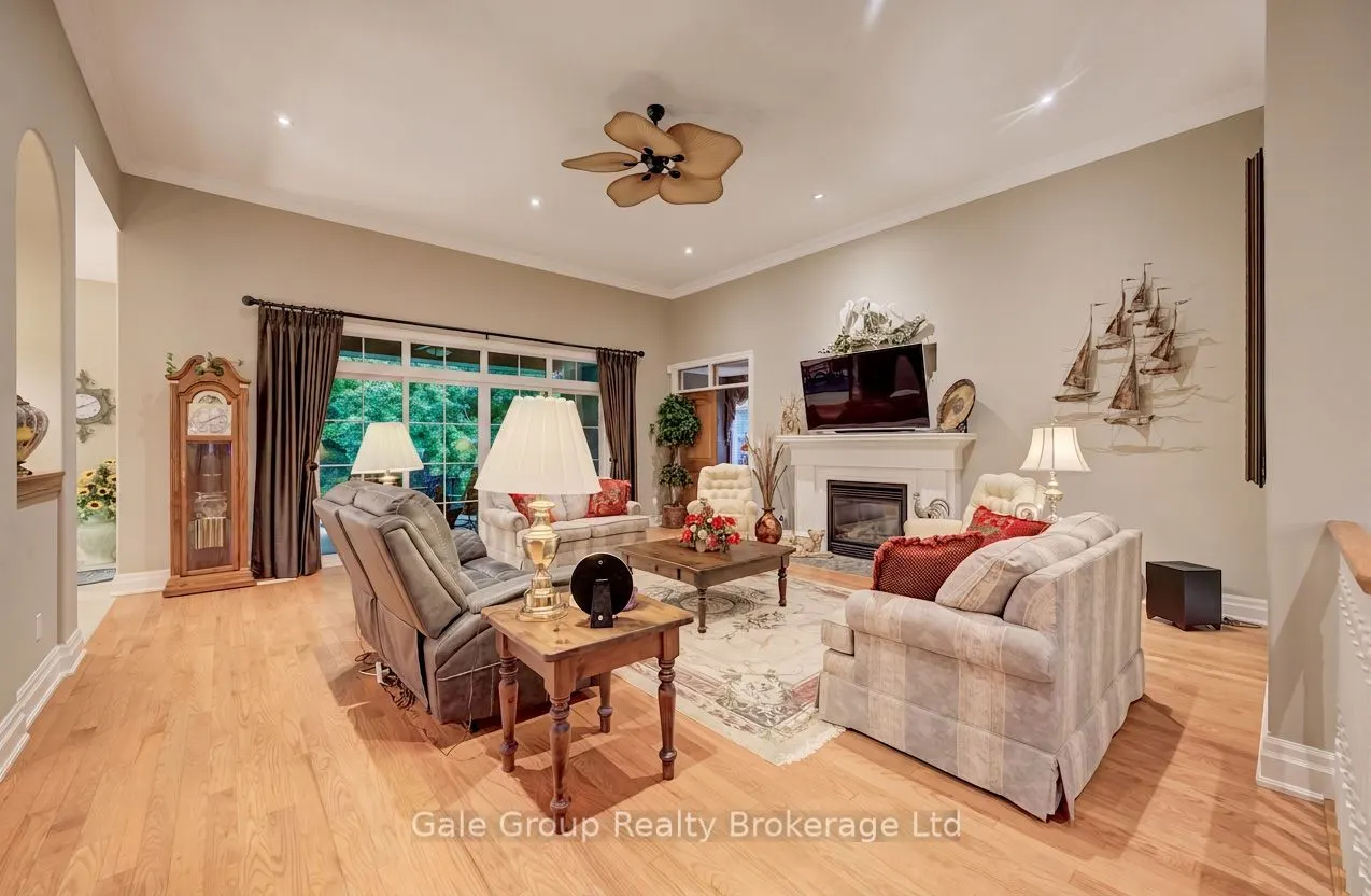 612 Lakeview Drive