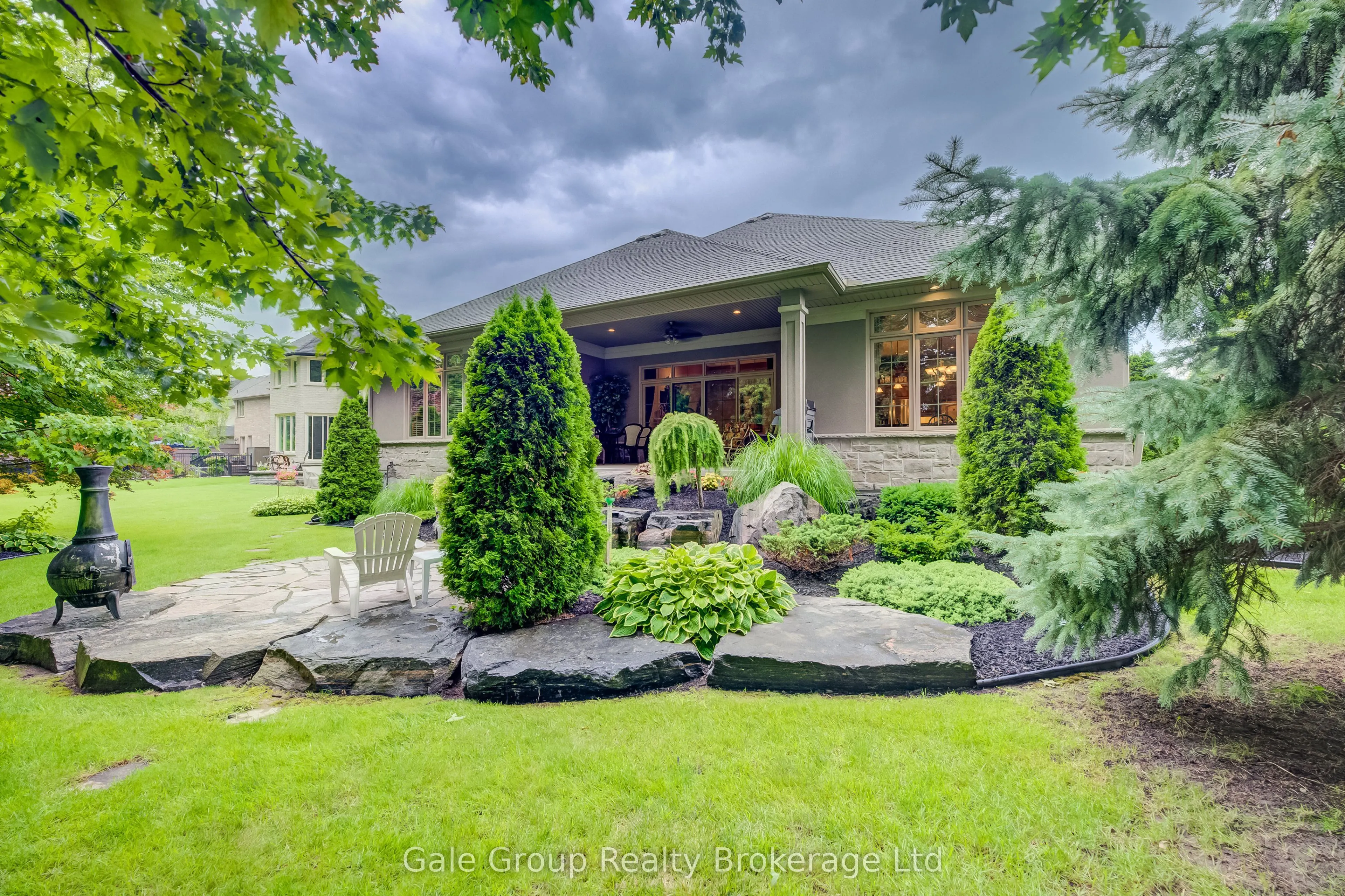 612 Lakeview Drive