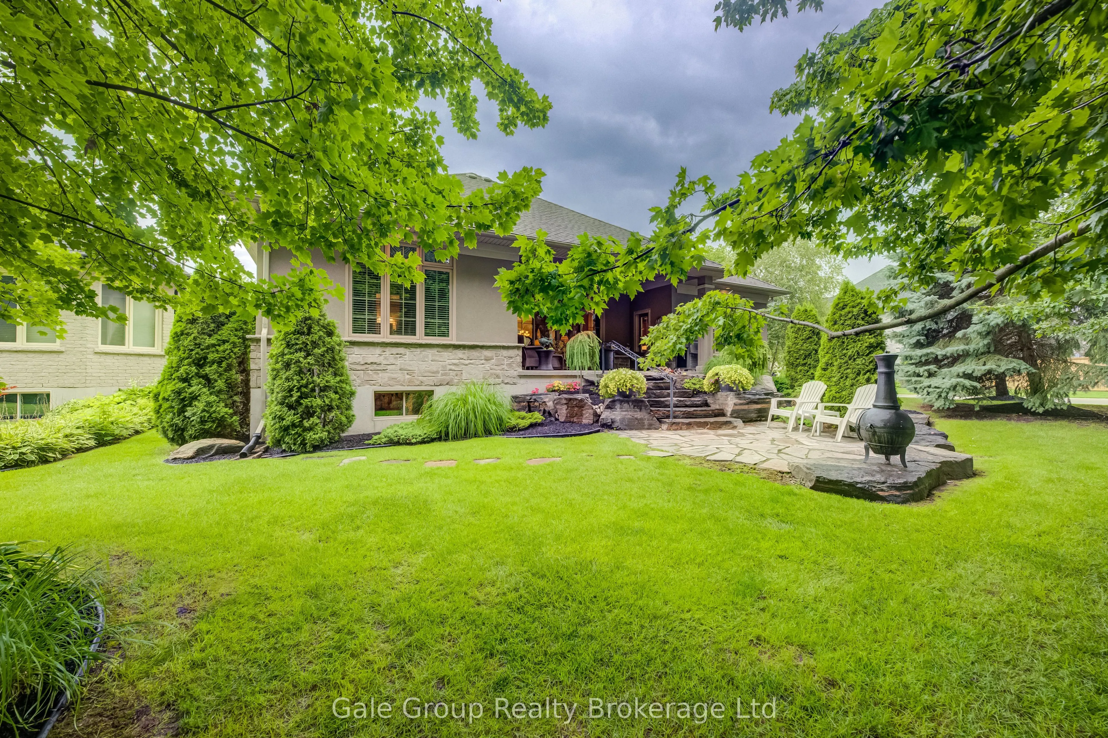612 Lakeview Drive