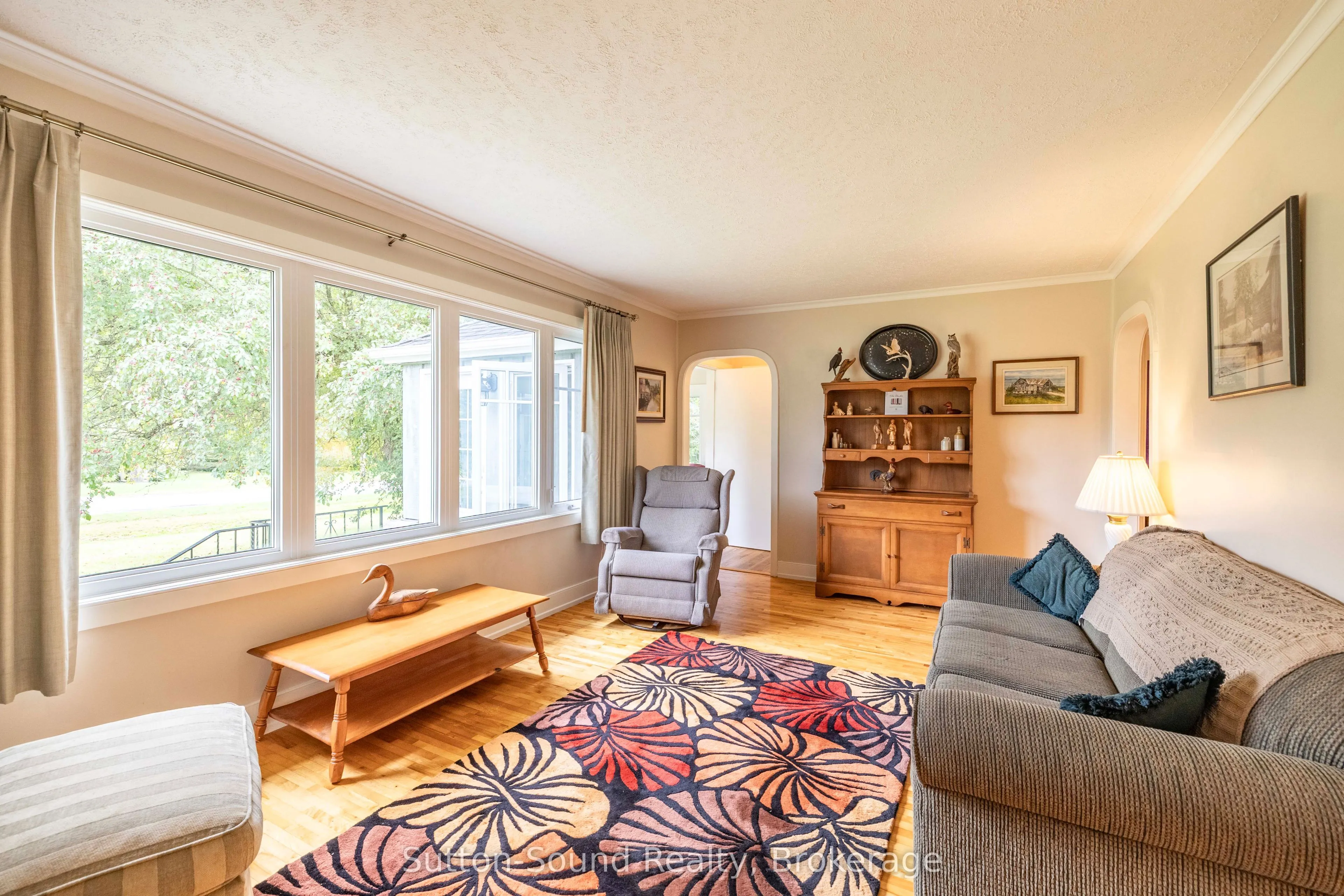 827 13th Street W