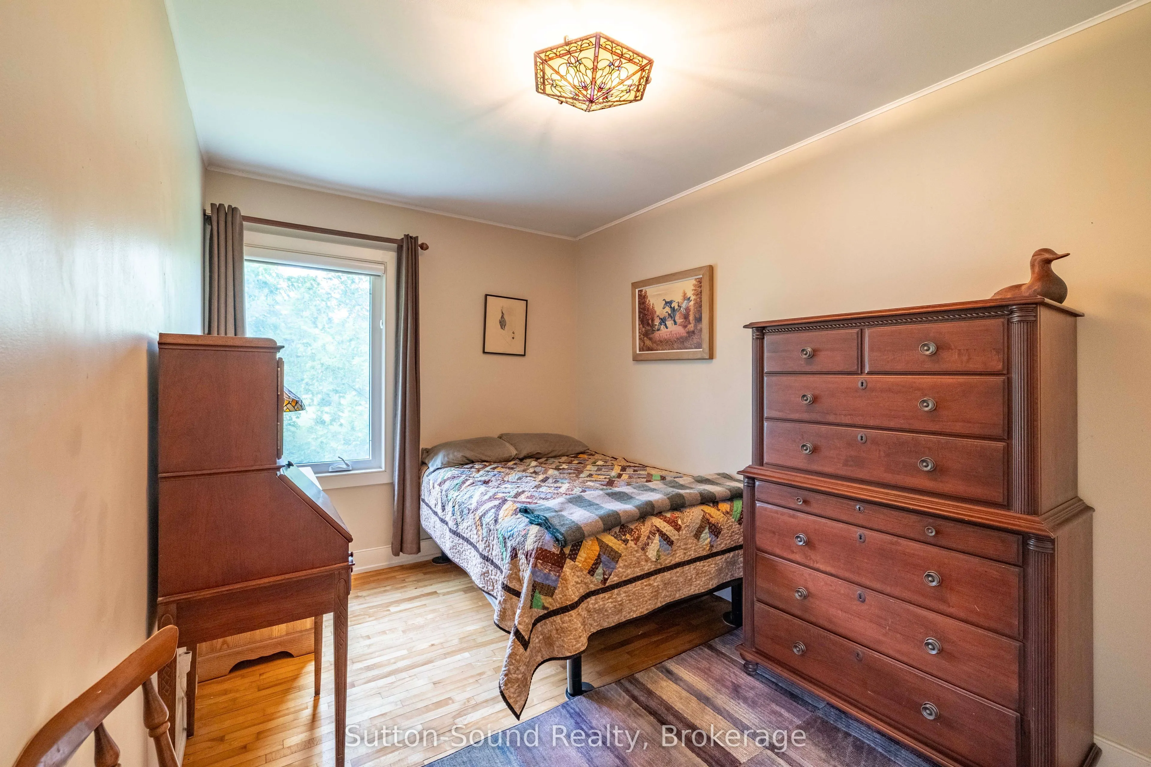 827 13th Street W