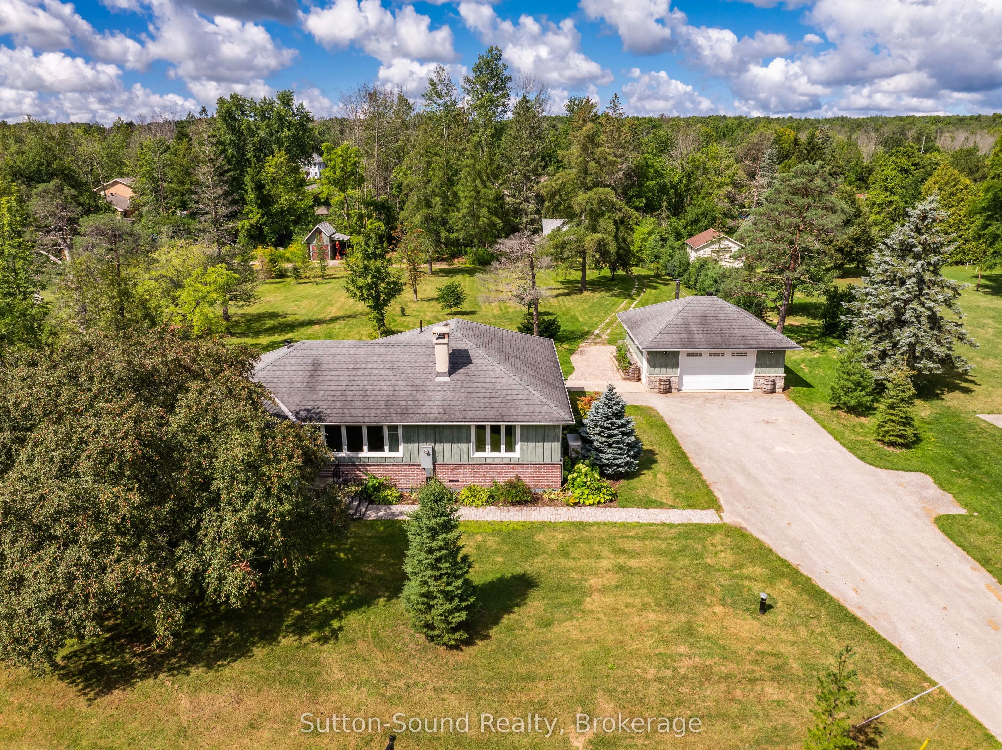 827 13th Street W