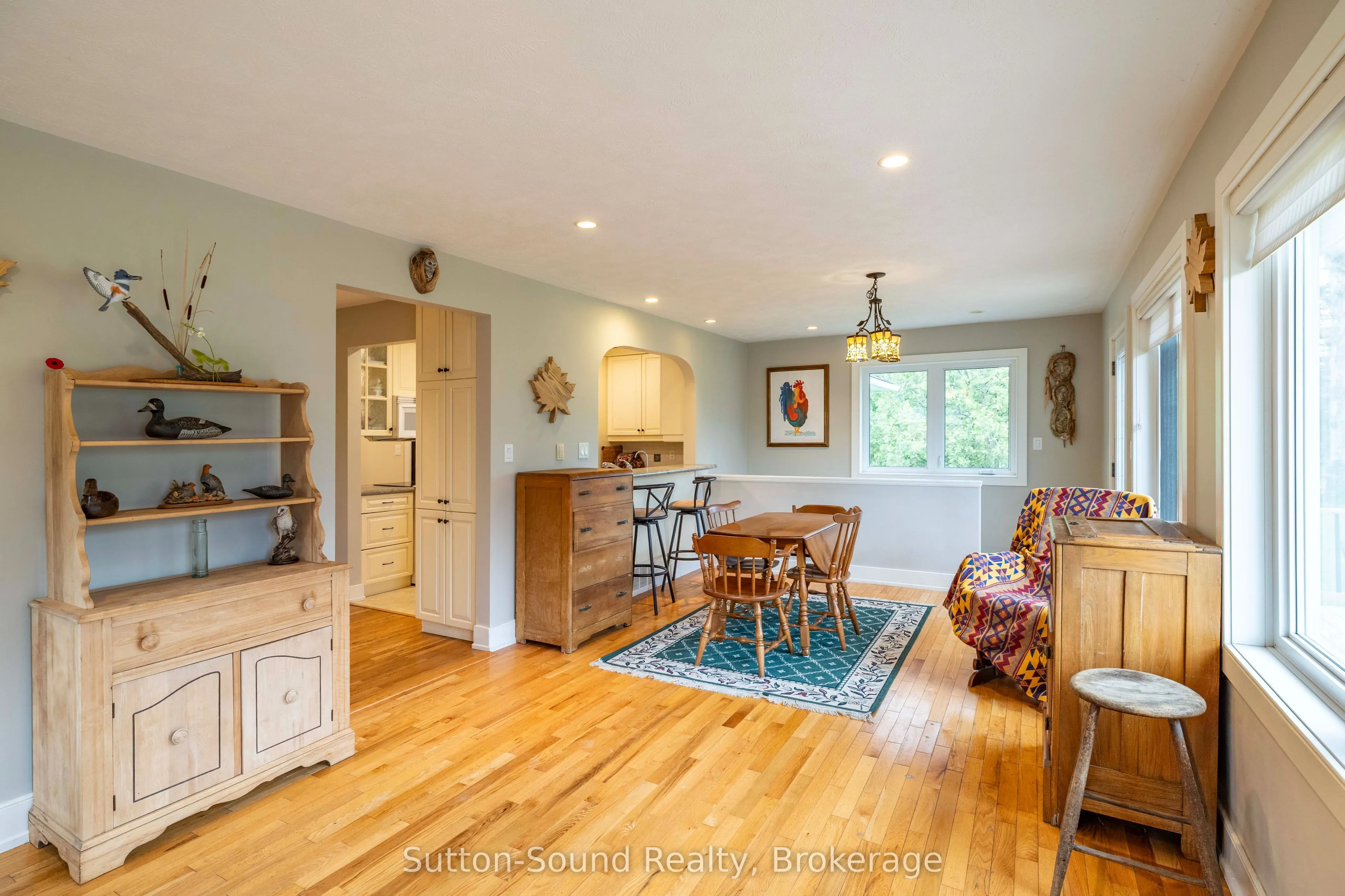 827 13th Street W