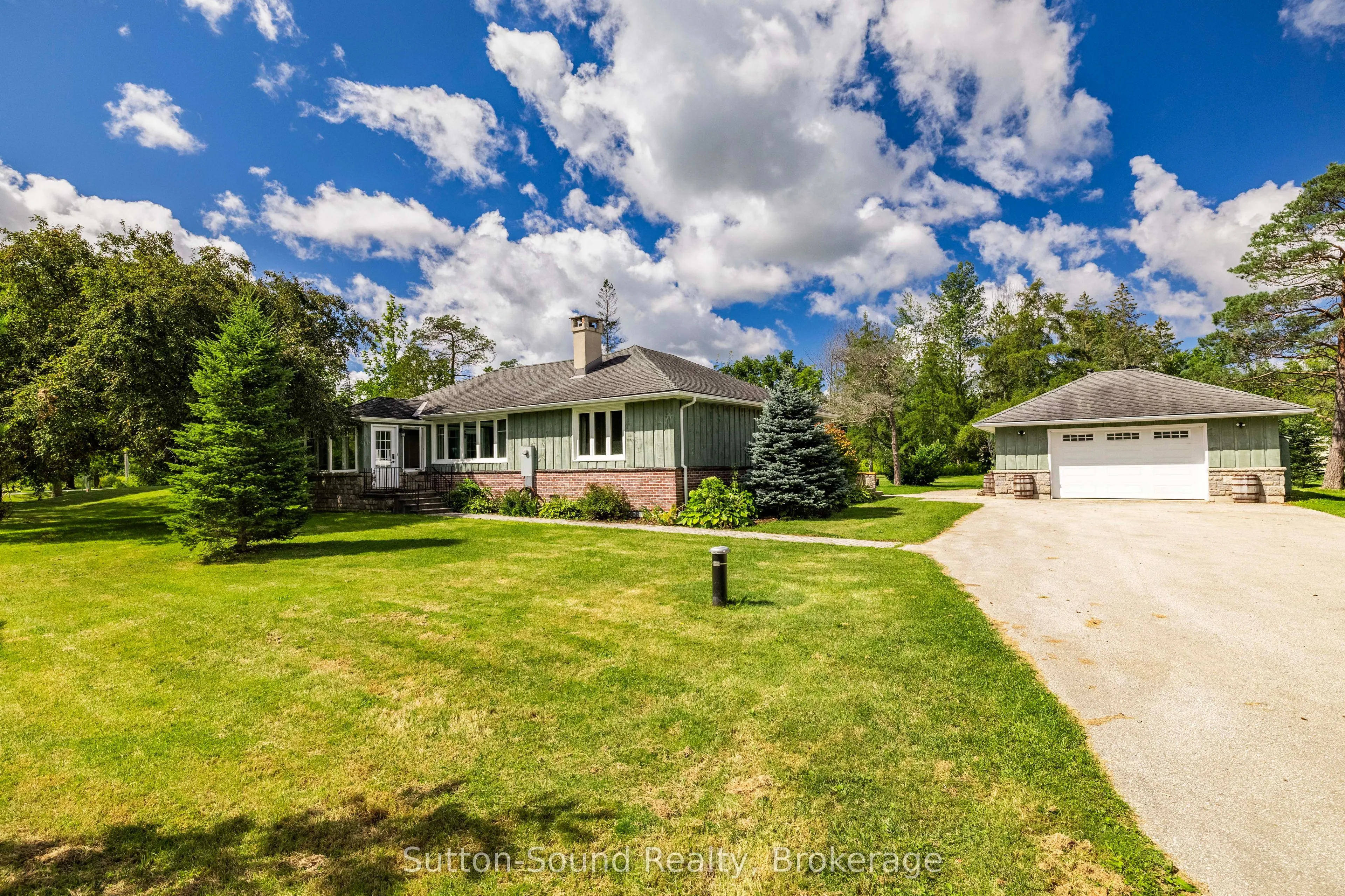 827 13th Street W