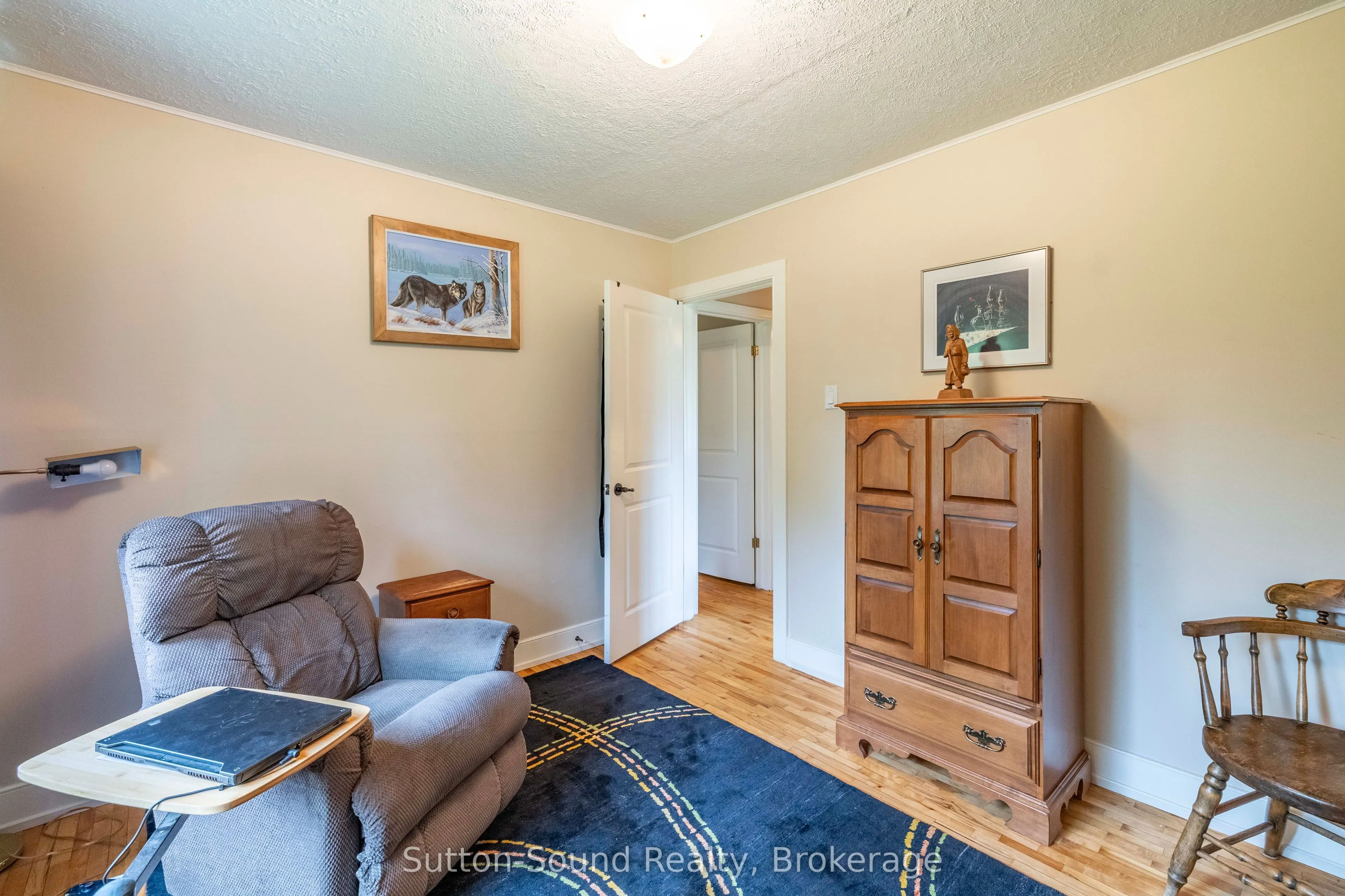 827 13th Street W