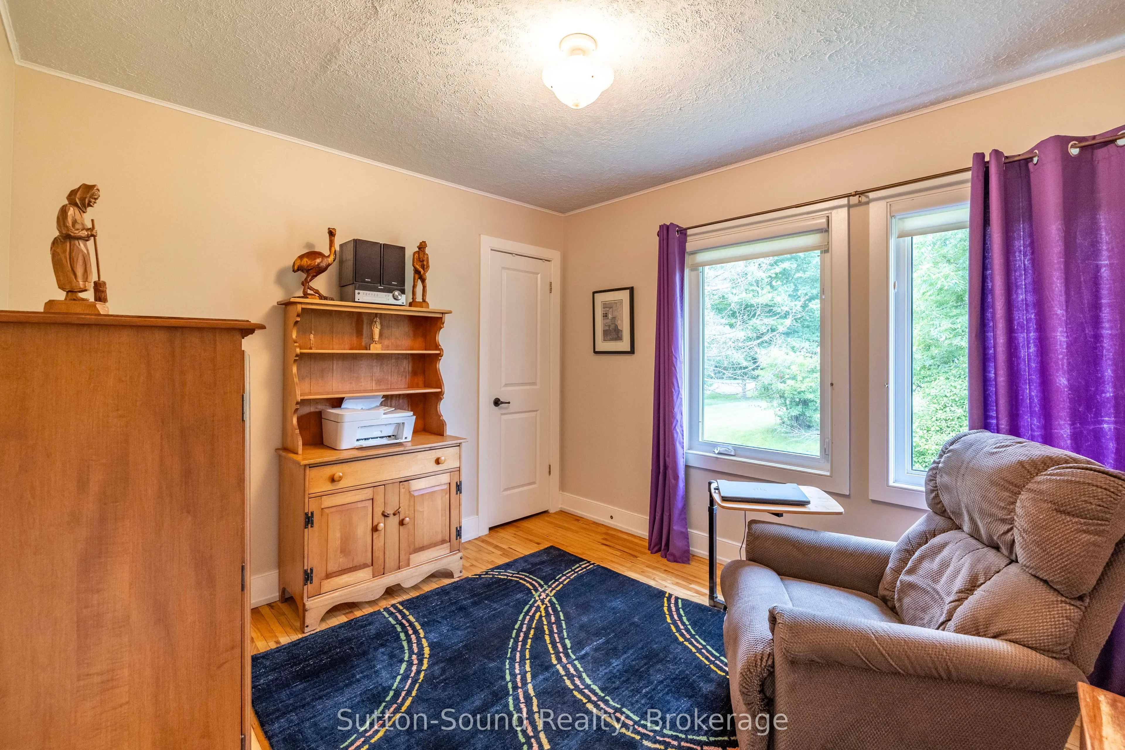 827 13th Street W