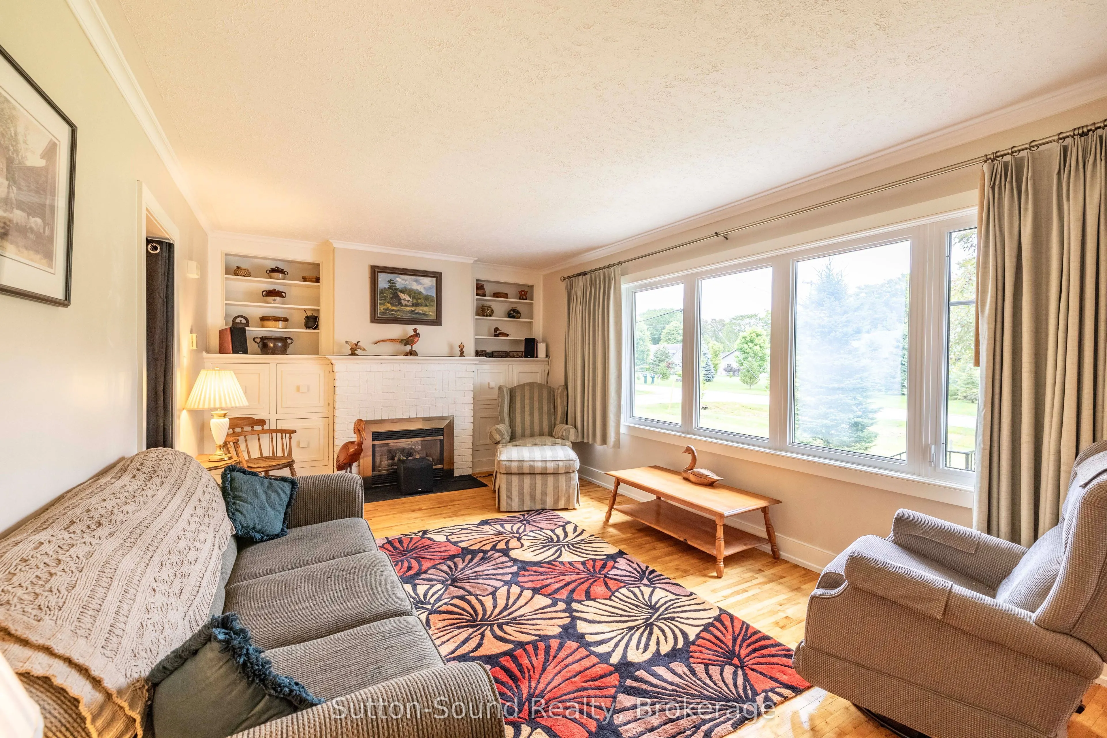 827 13th Street W