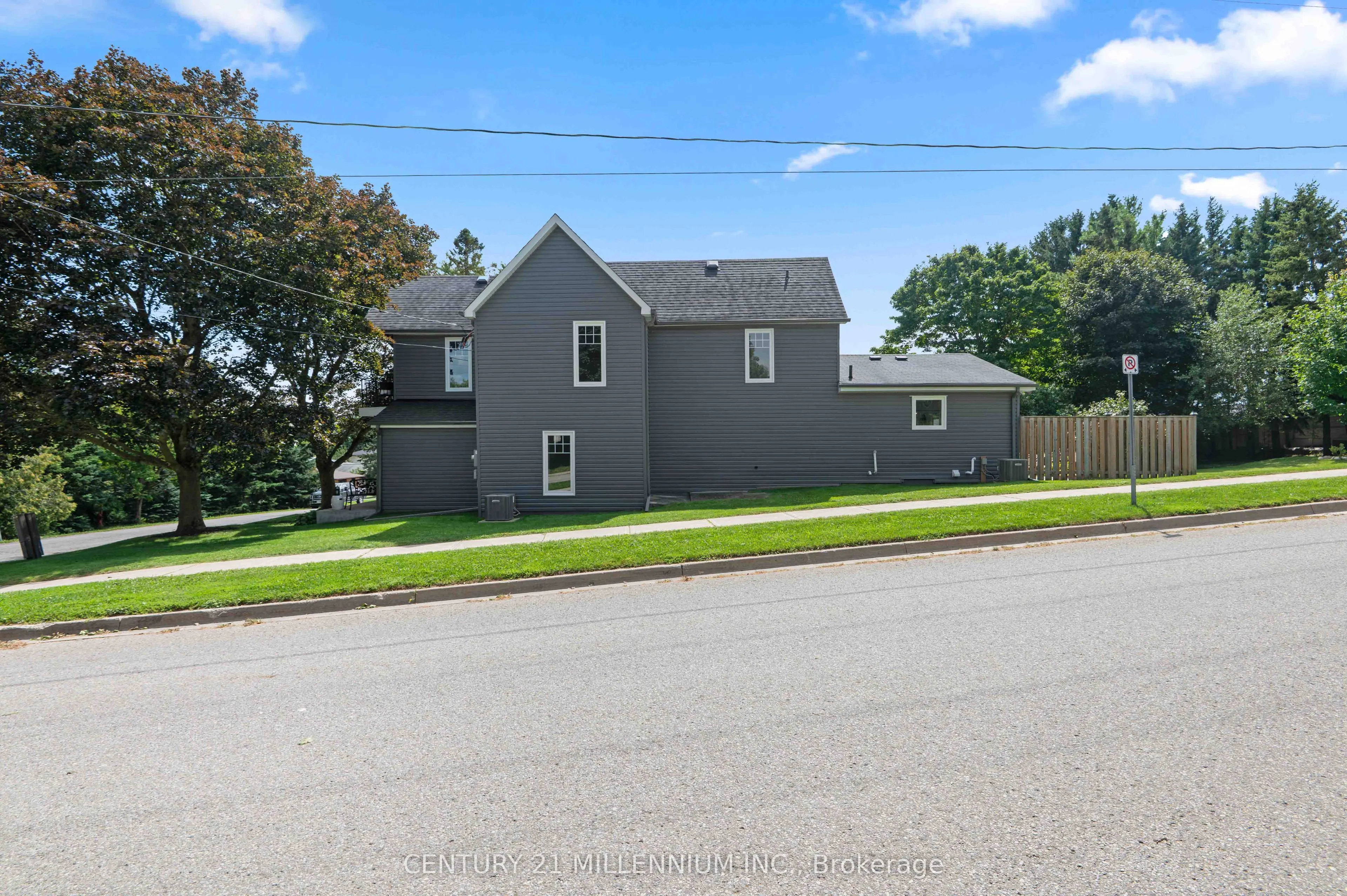 50 Leeson Street S