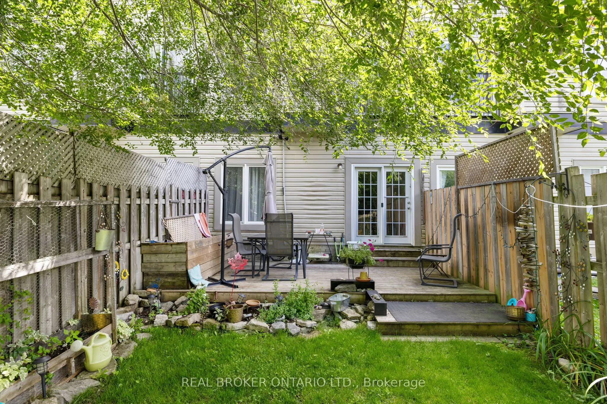 296 Maude Street