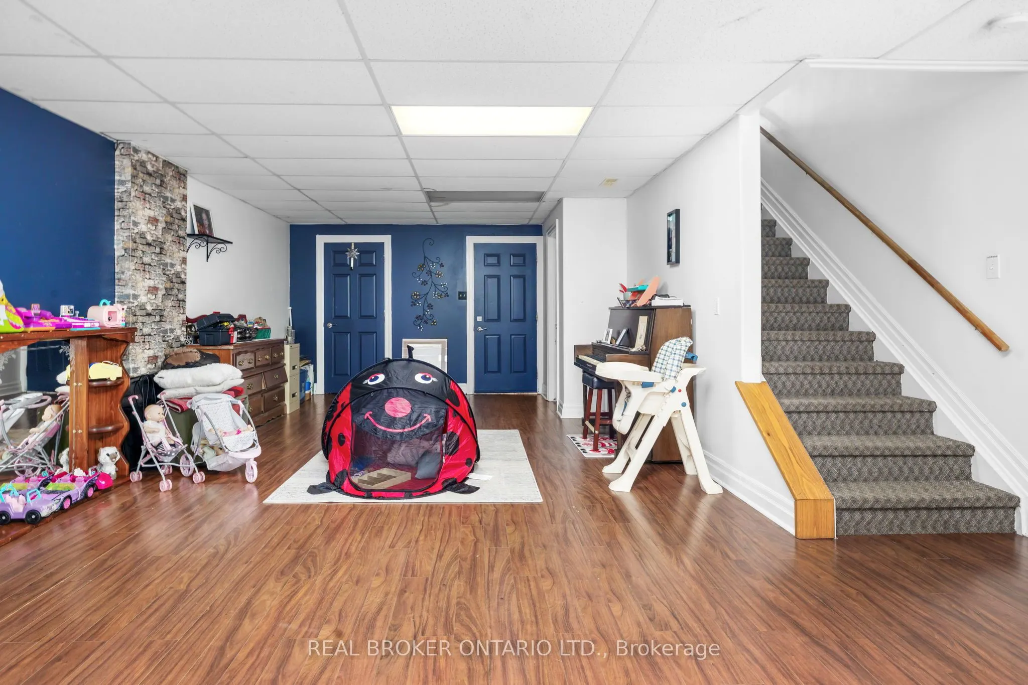 296 Maude Street