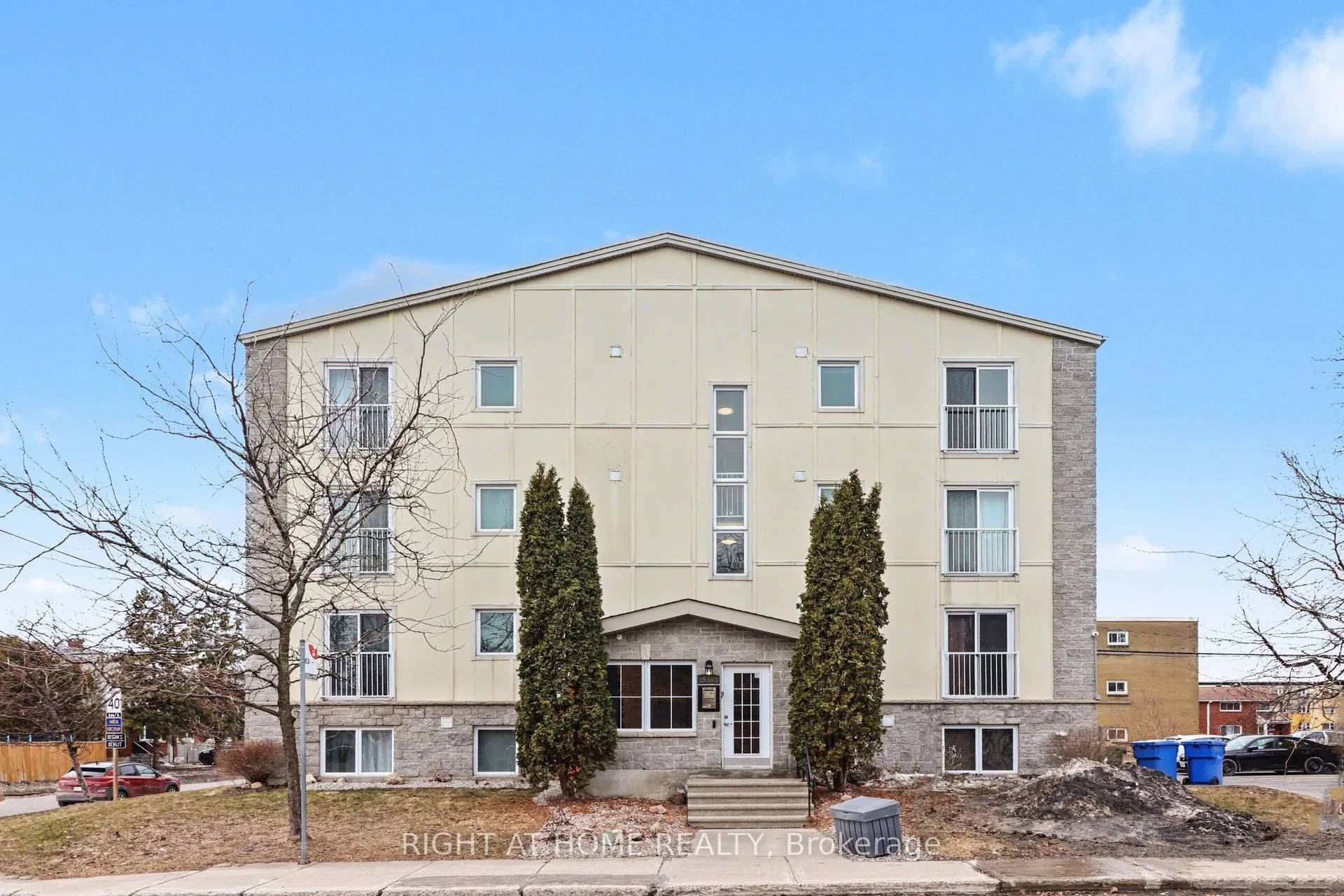 646 Cummings Avenue #202