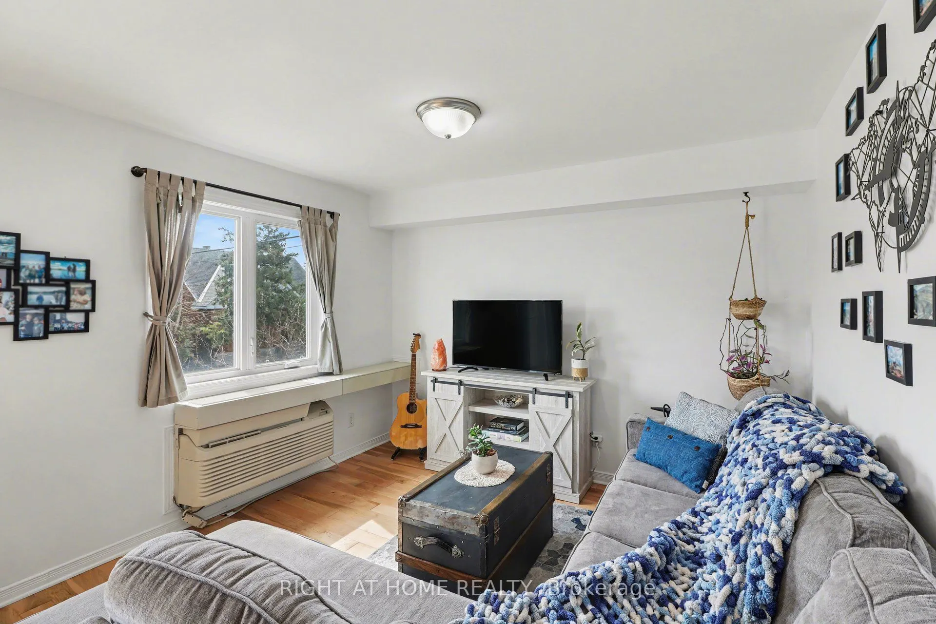 646 Cummings Avenue #202