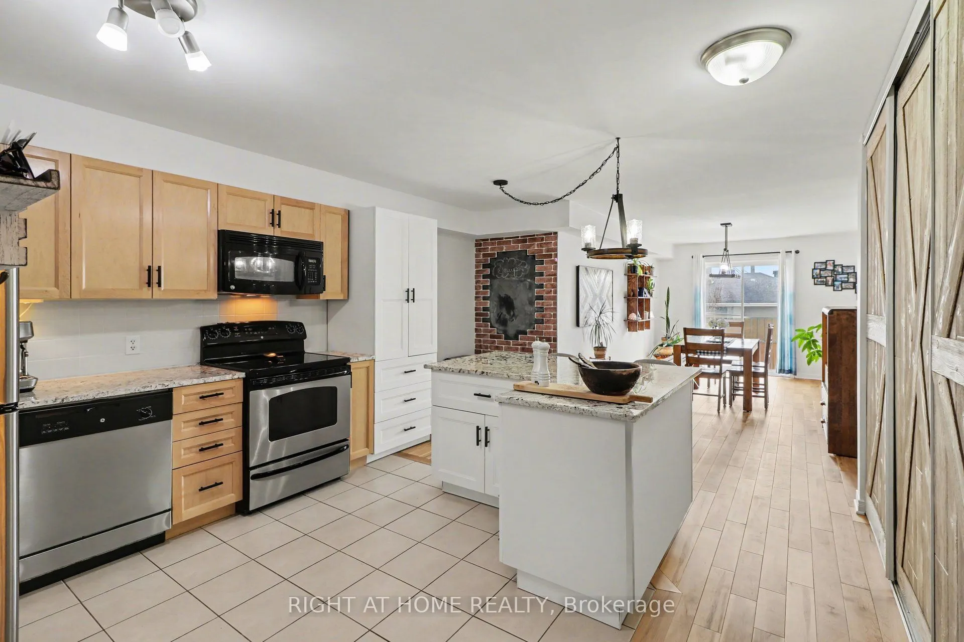 646 Cummings Avenue #202