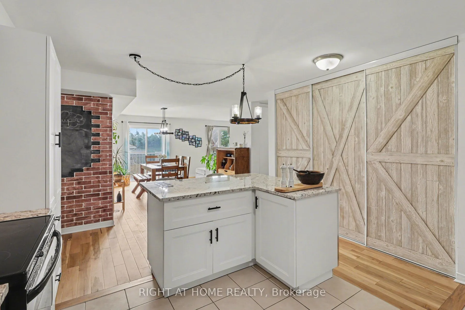 646 Cummings Avenue #202