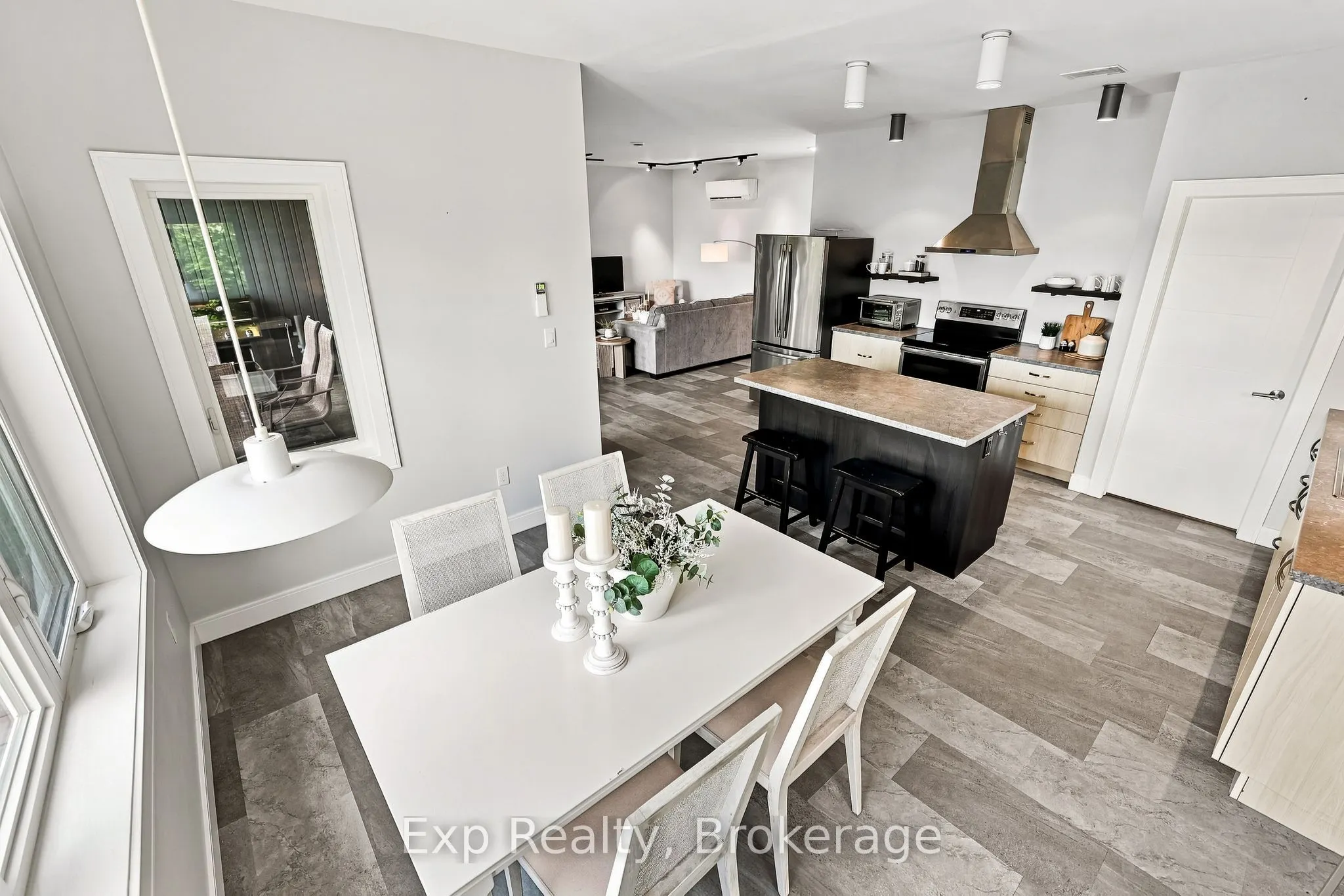 1445 Trent Lane