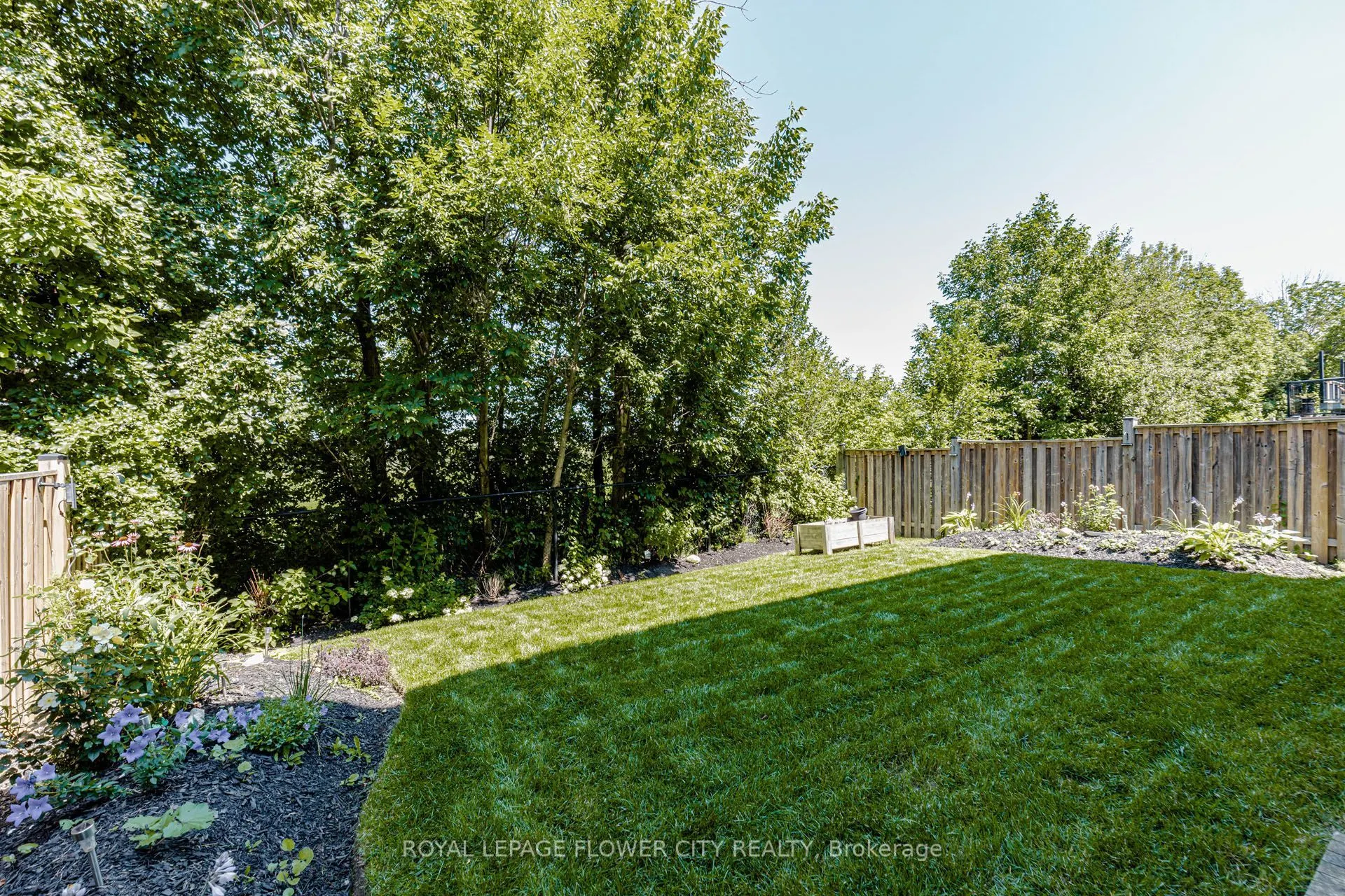 944 O'reilly Crescent