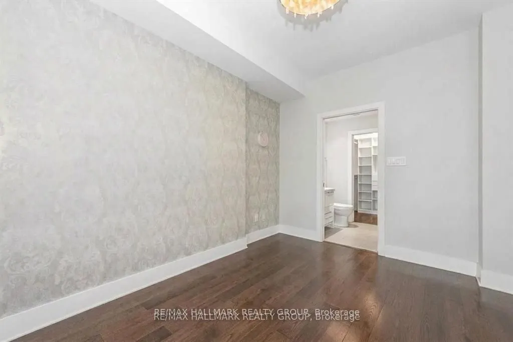 101 Richmond Road #319