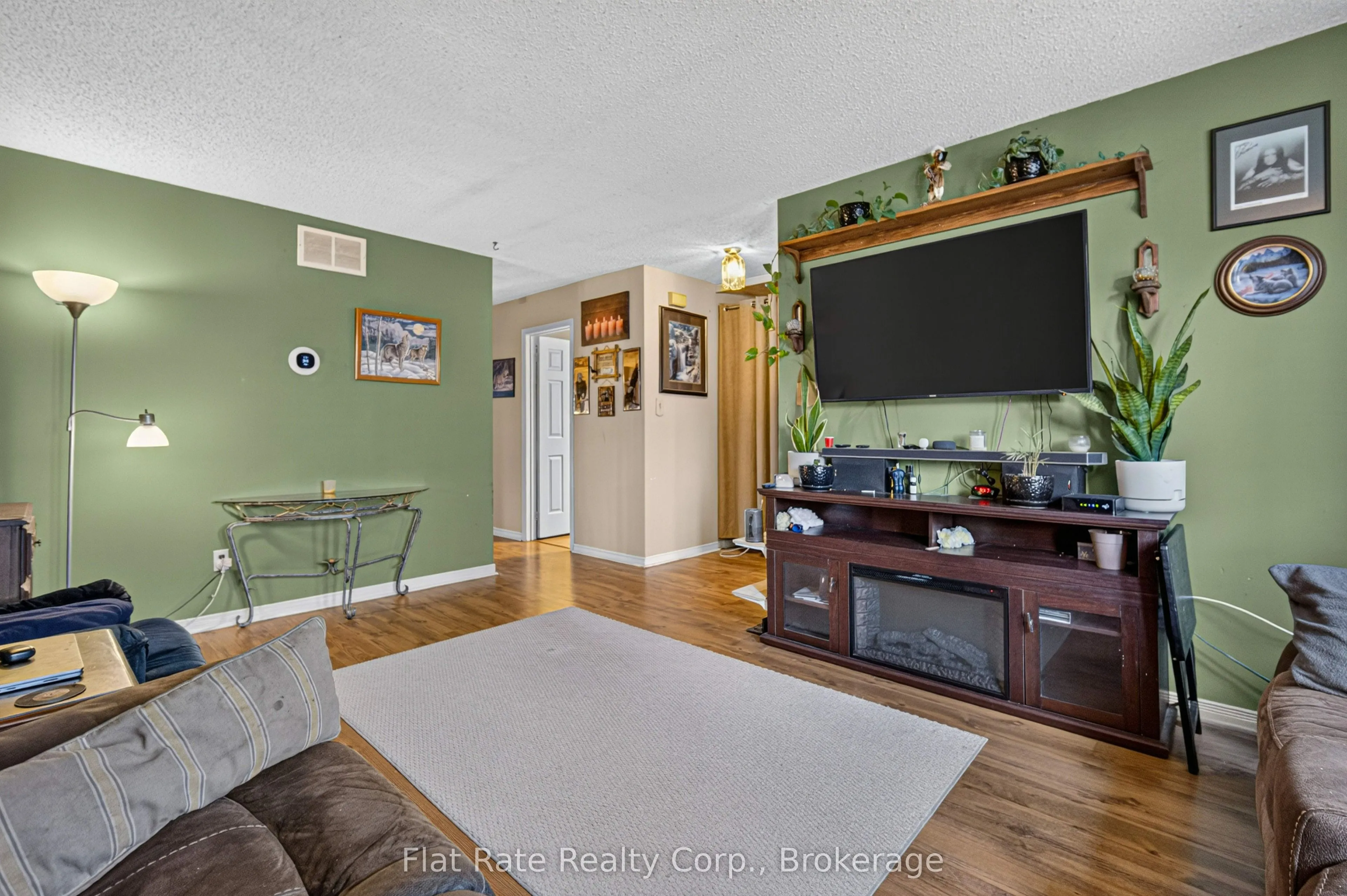 5 HUDSPETH Court