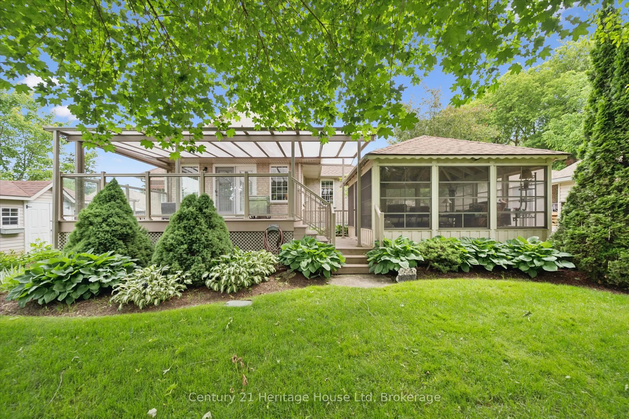 545 Athol Street