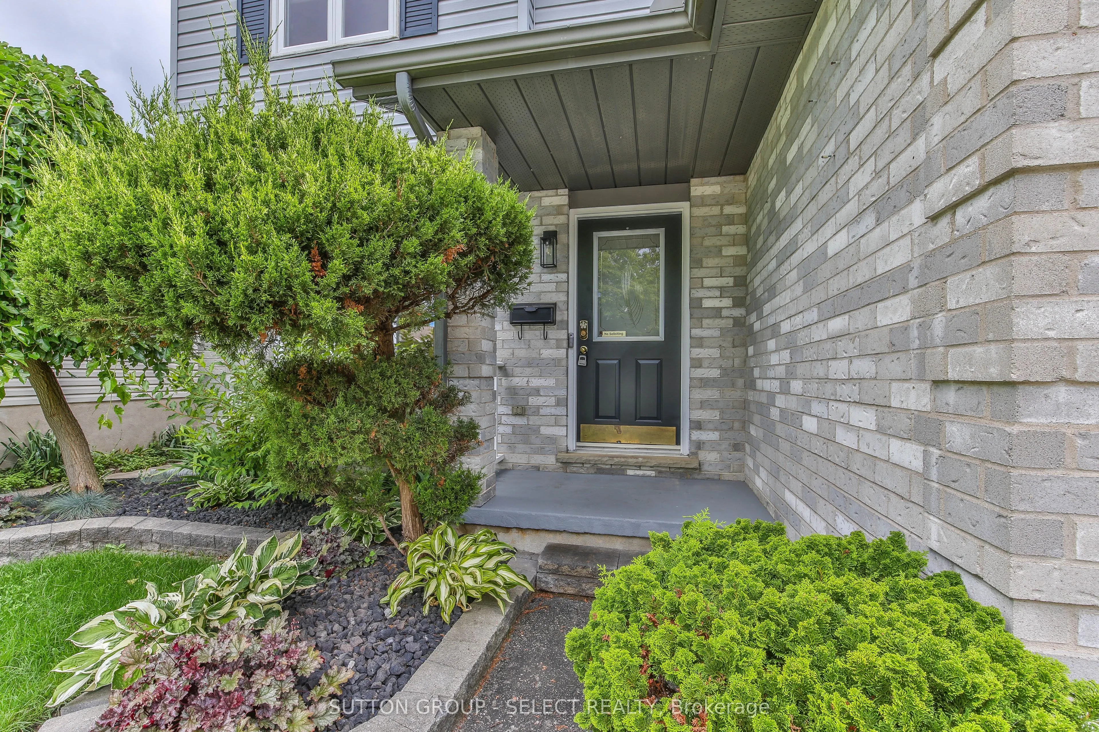 54 Sunrise Crescent