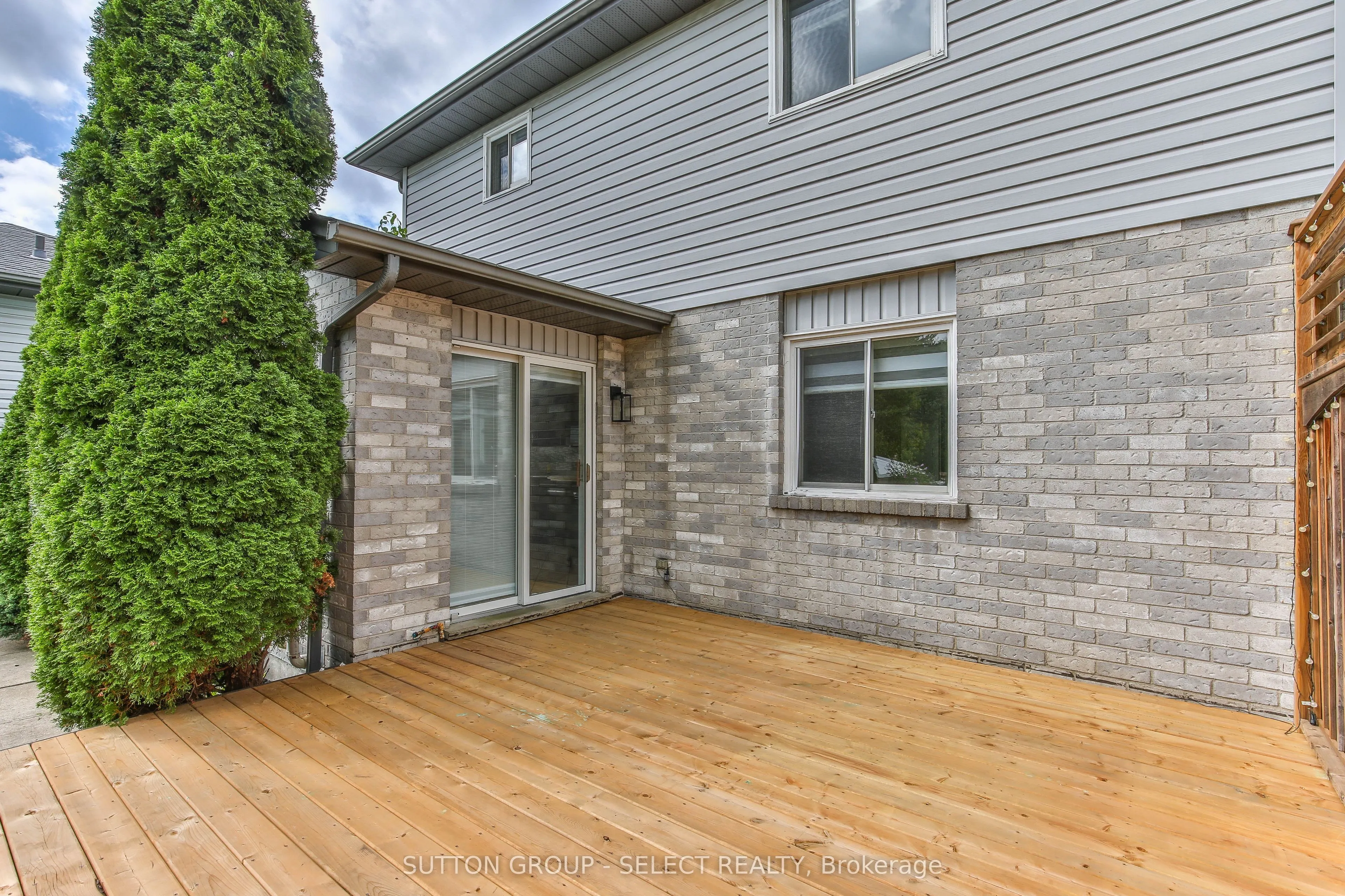 54 Sunrise Crescent