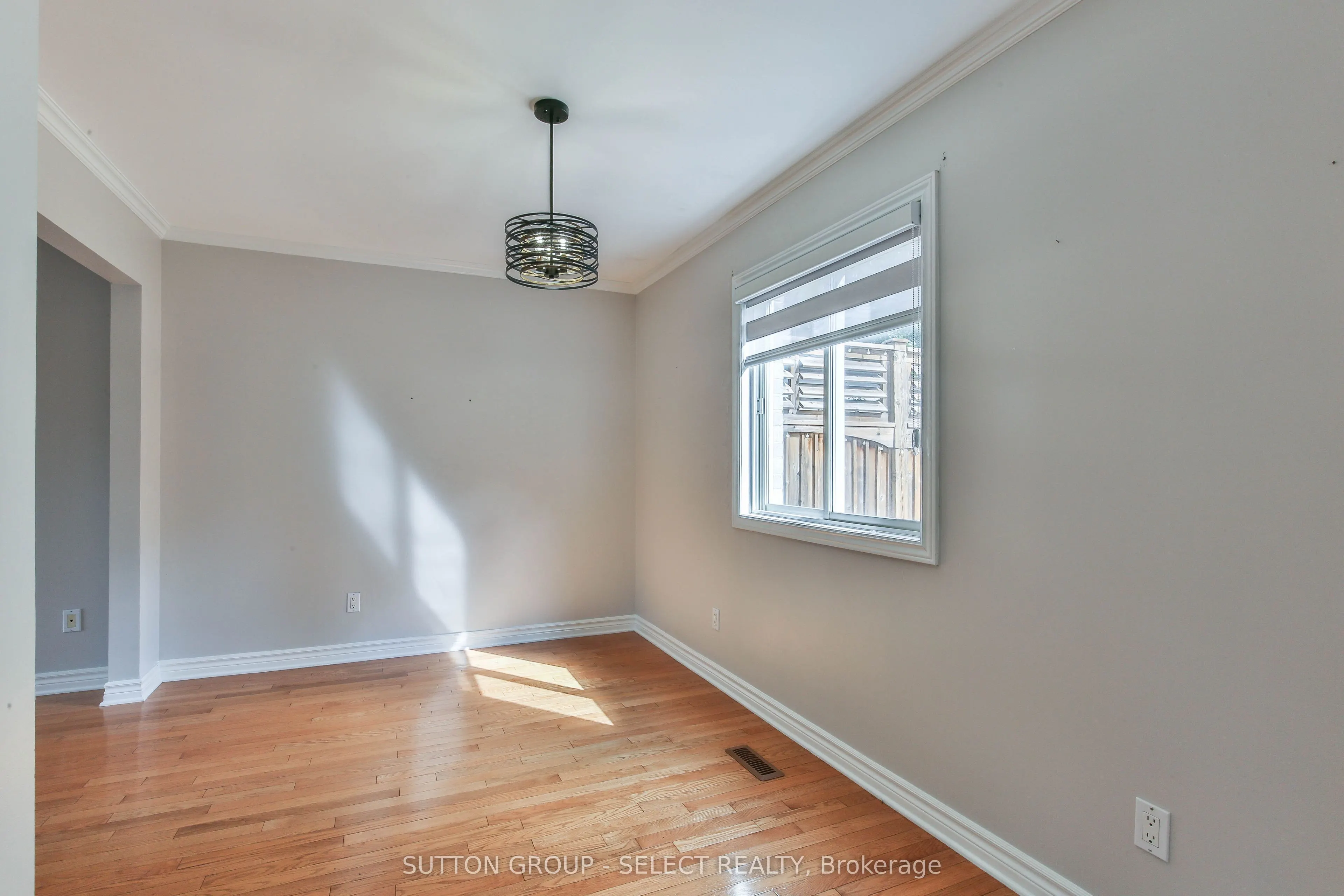 54 Sunrise Crescent