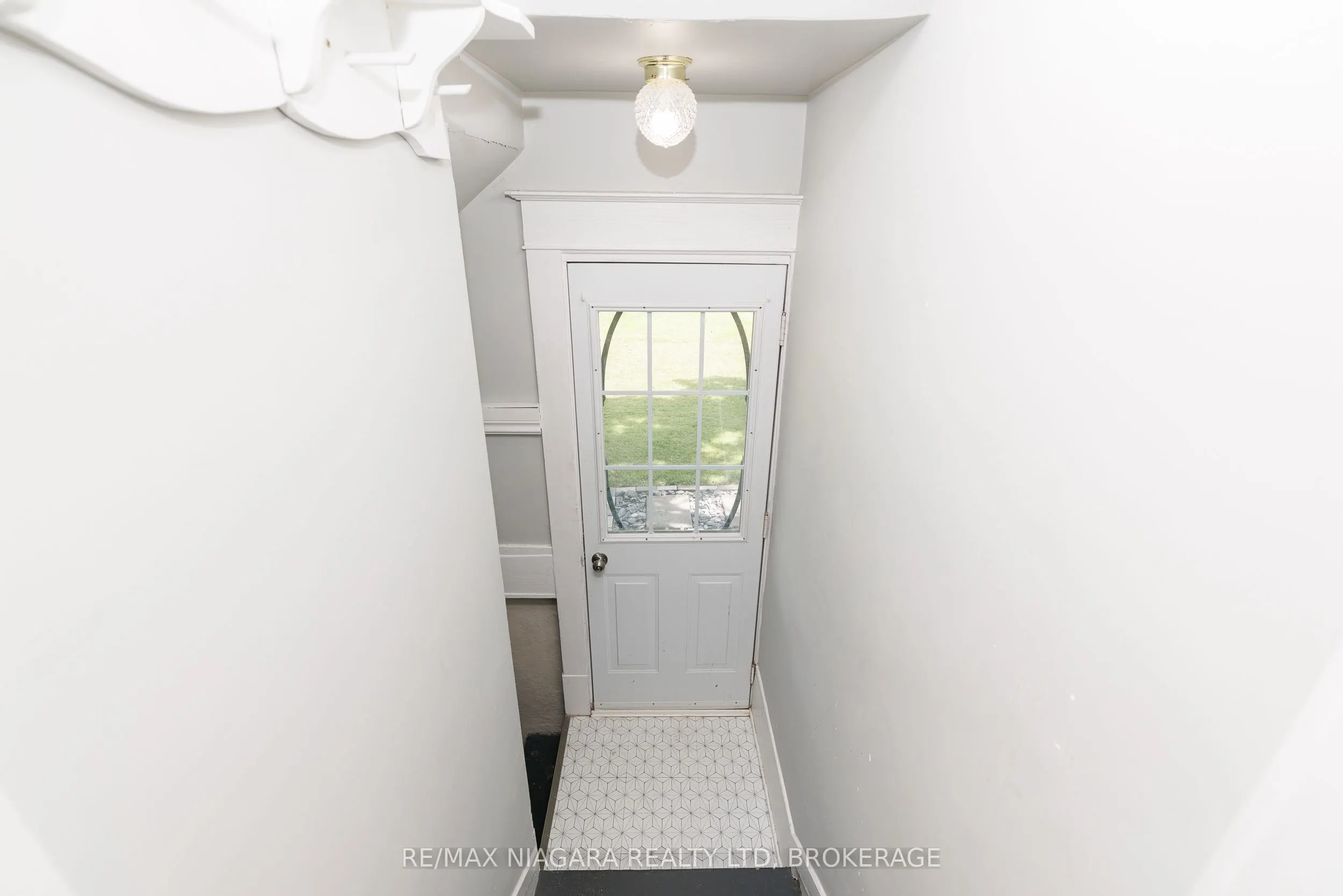 164 Kent Street