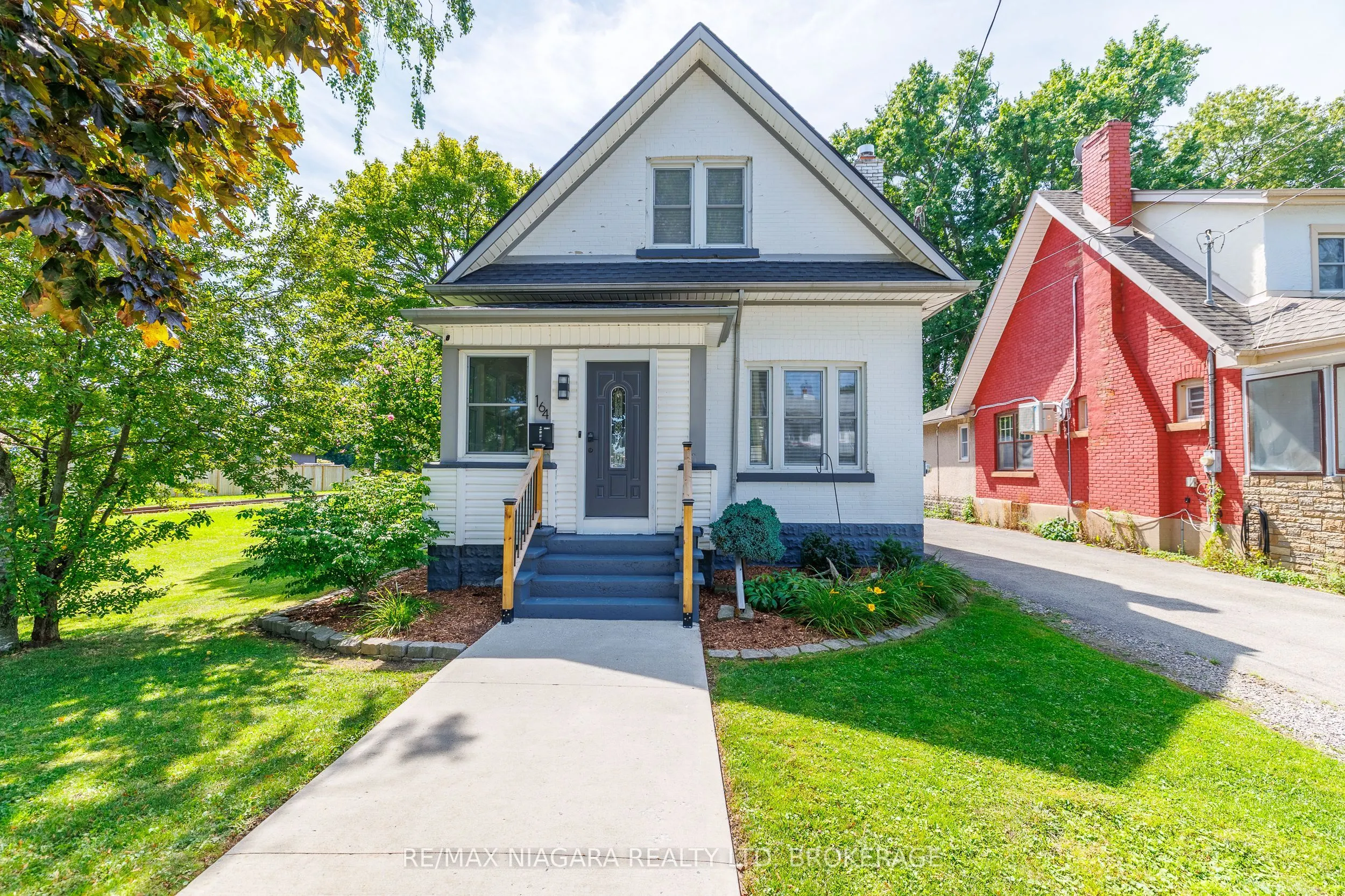 164 Kent Street