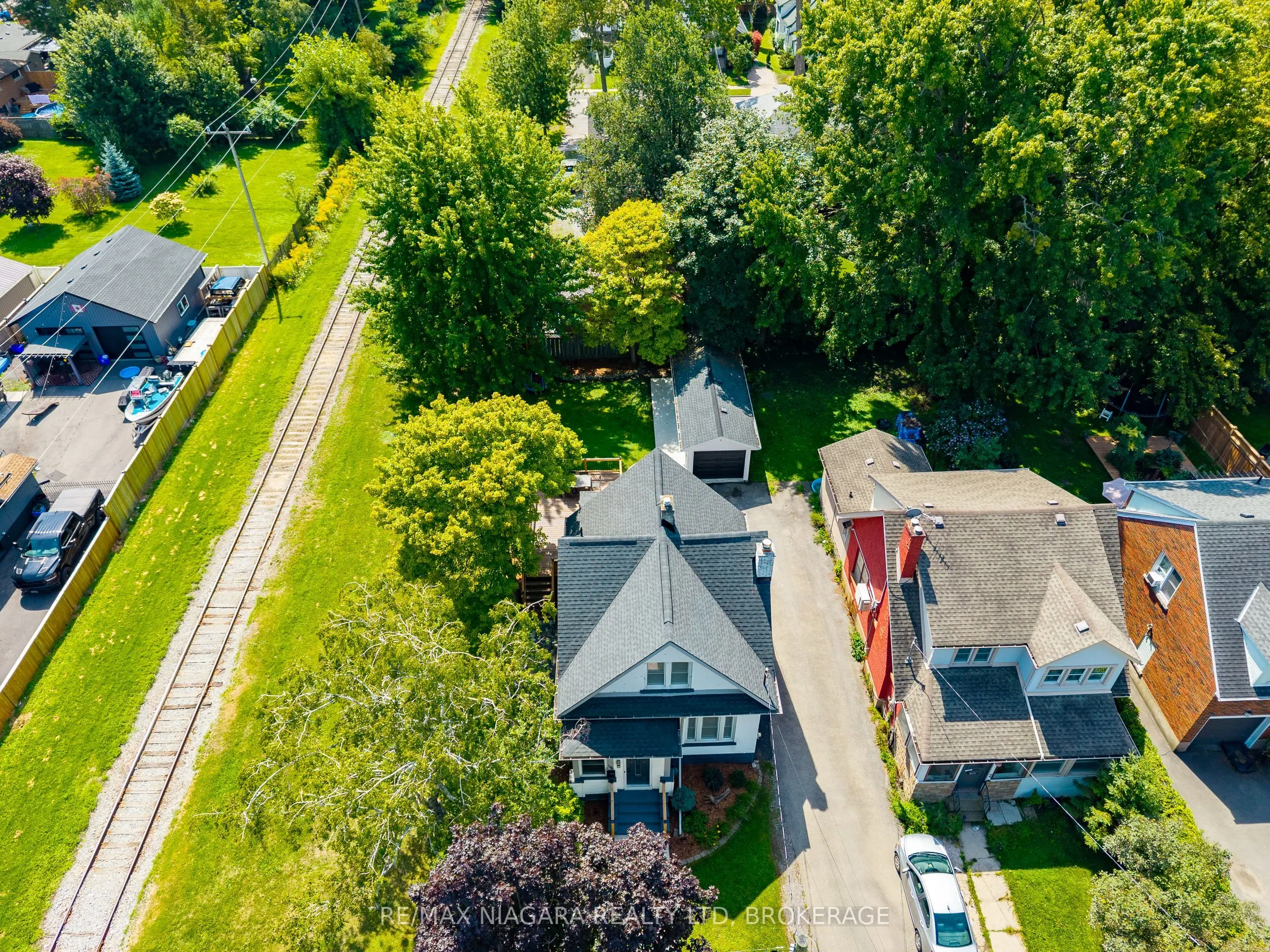 164 Kent Street