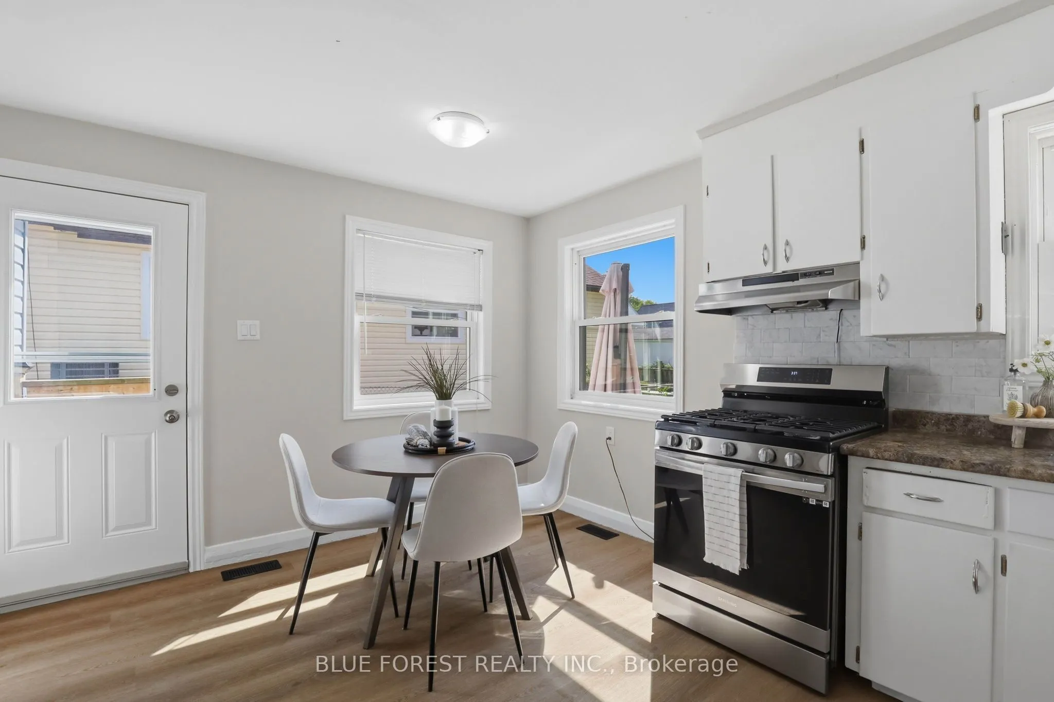 35 Mackay Avenue
