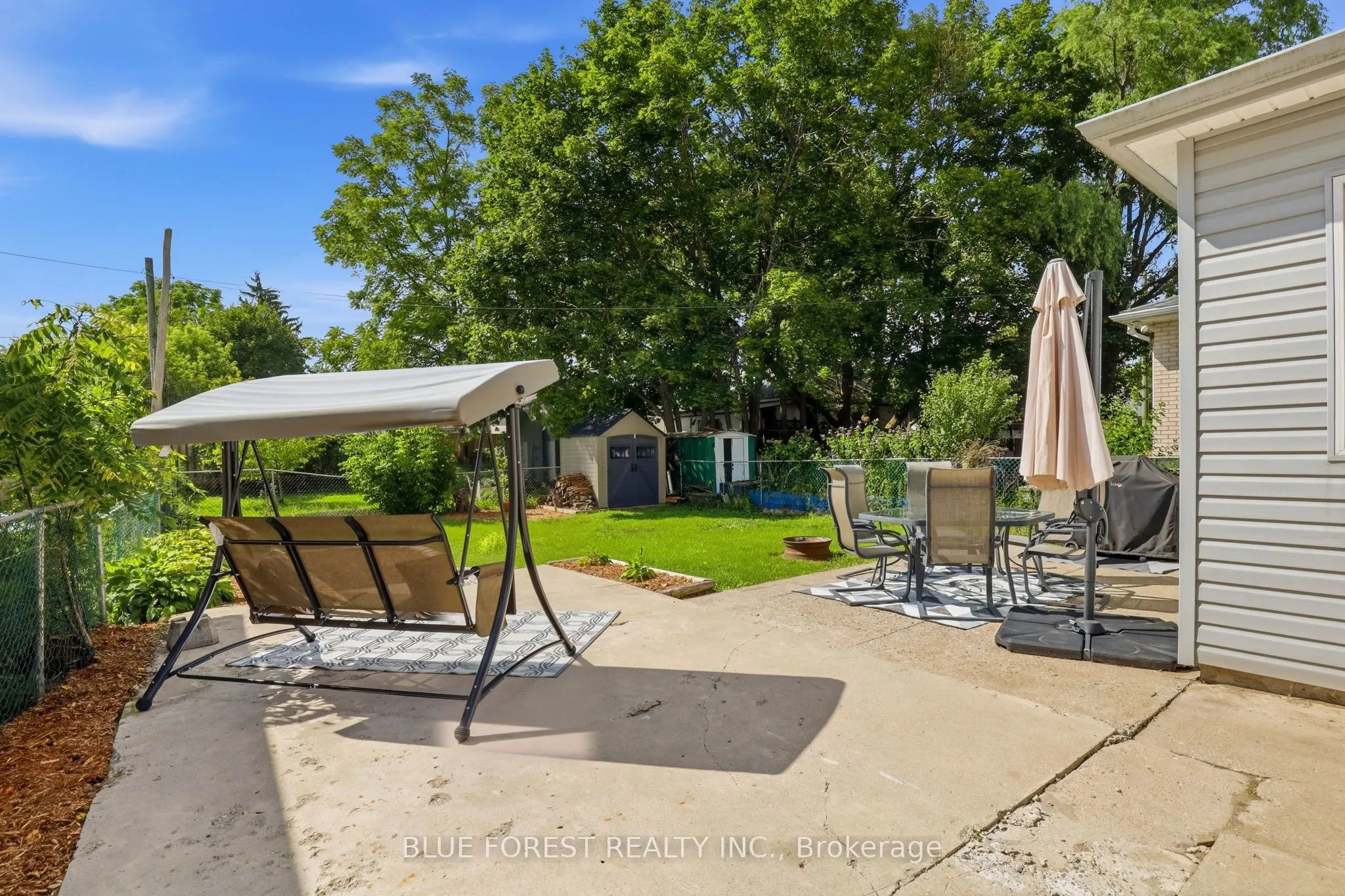 35 Mackay Avenue