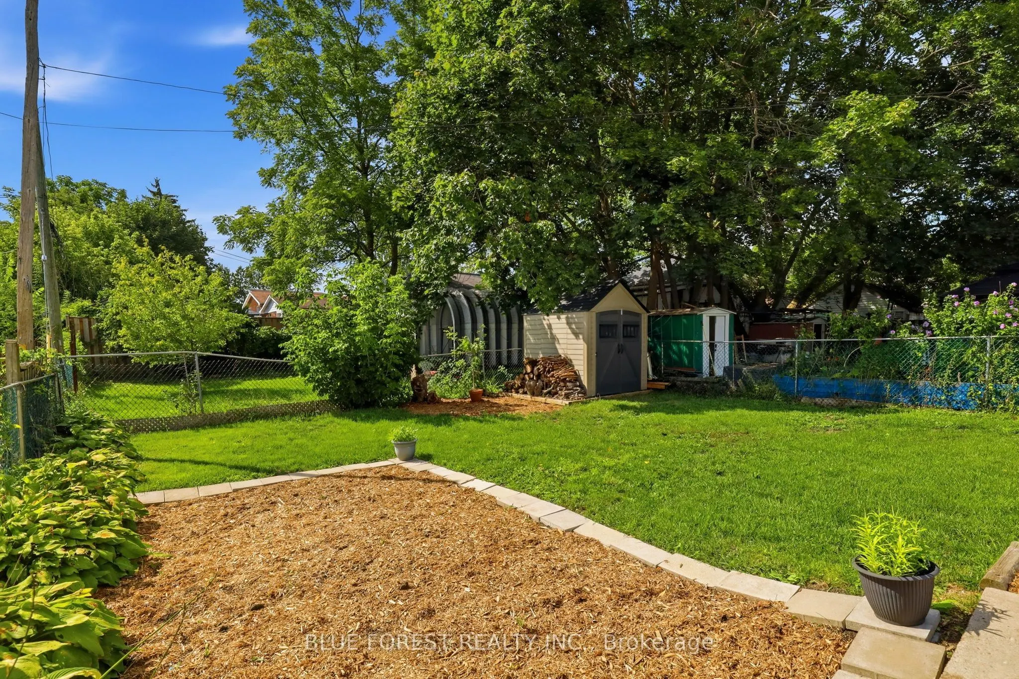35 Mackay Avenue