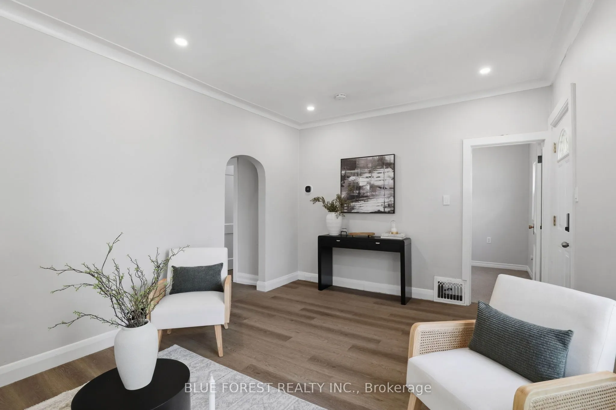 35 Mackay Avenue