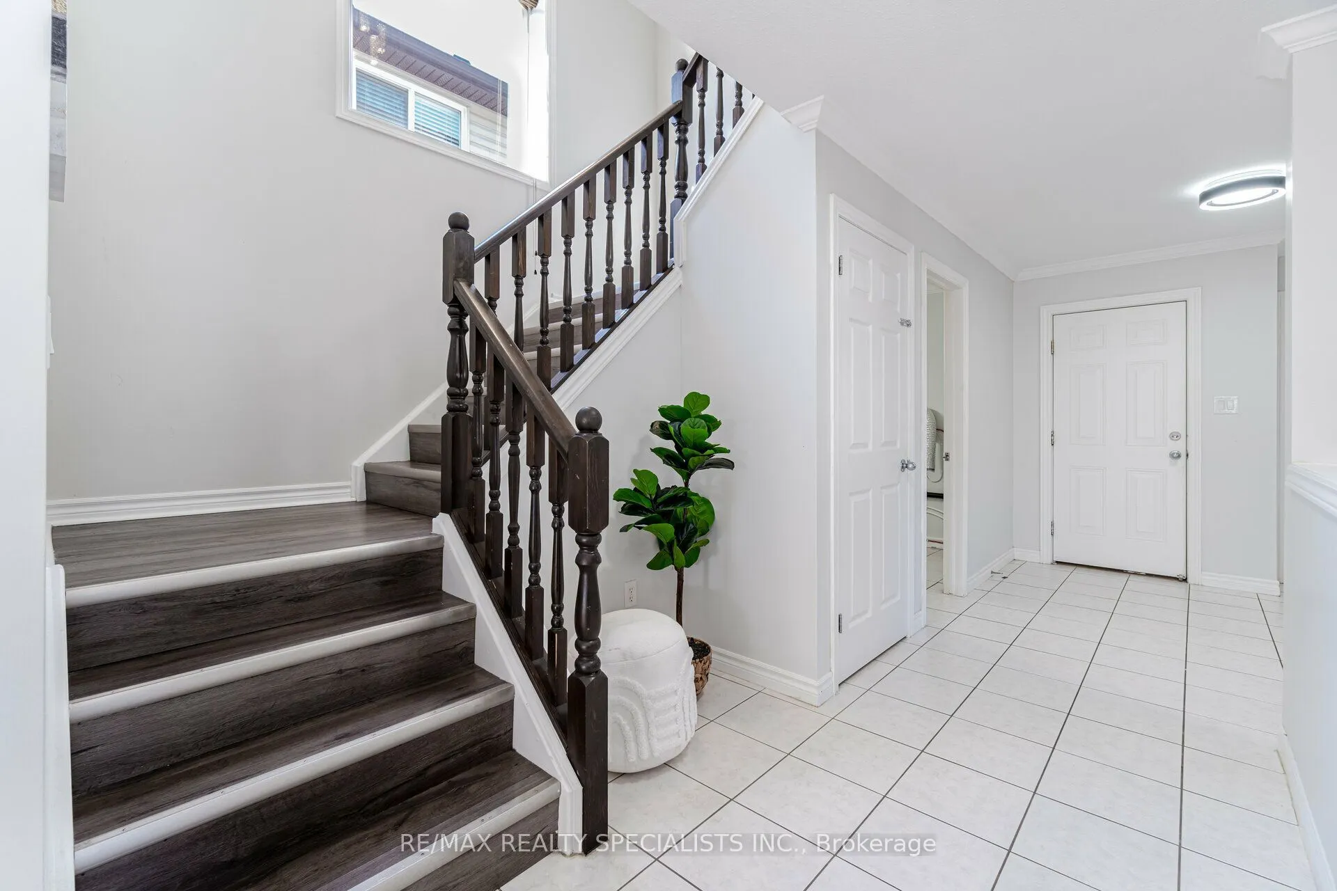 1435 Mickleborough Drive