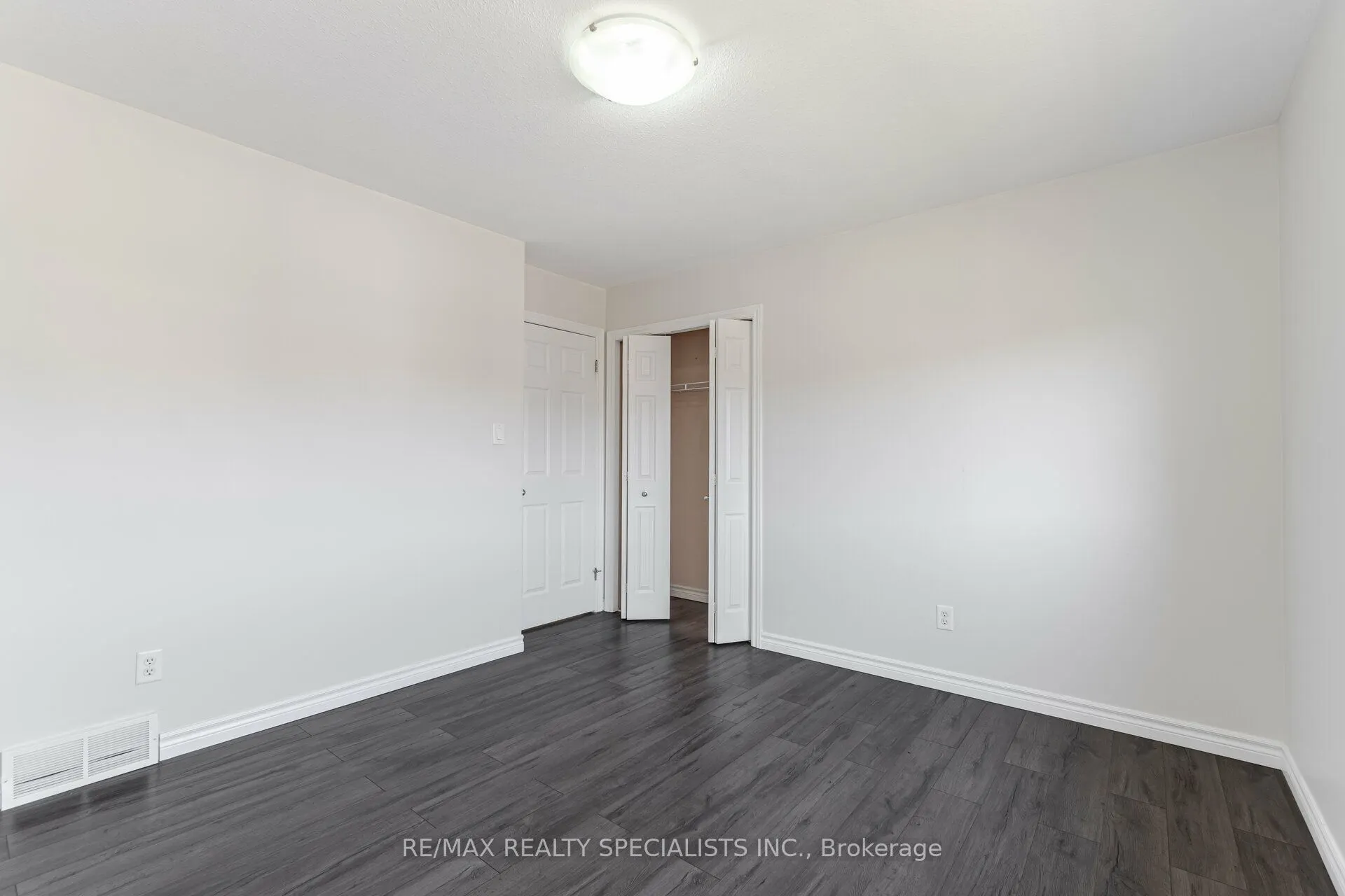 1435 Mickleborough Drive