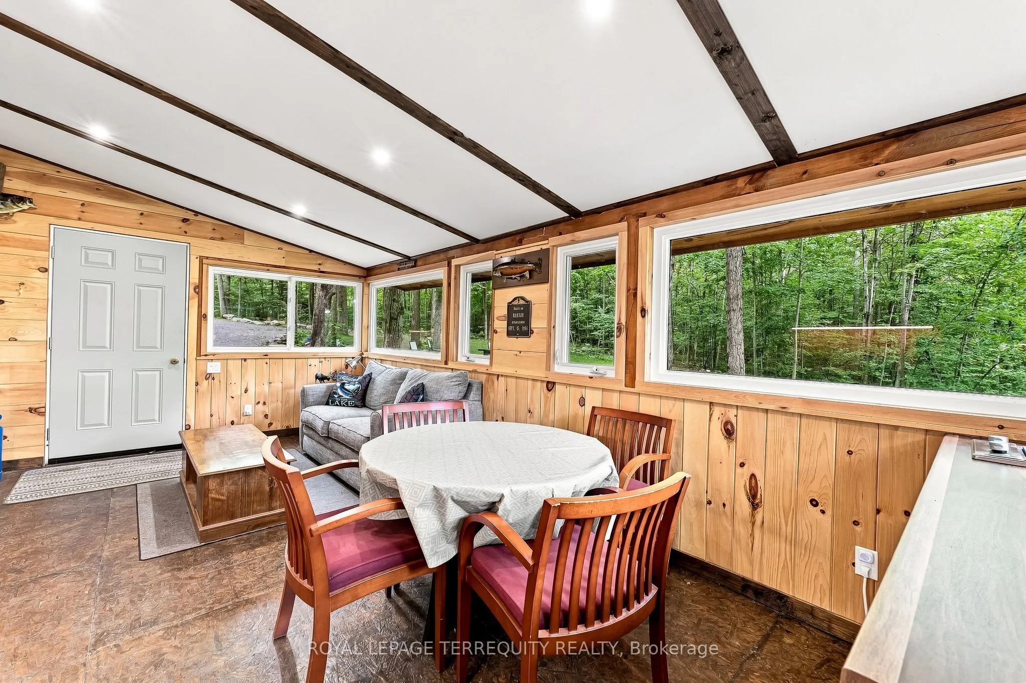 299 Swinburne Lane