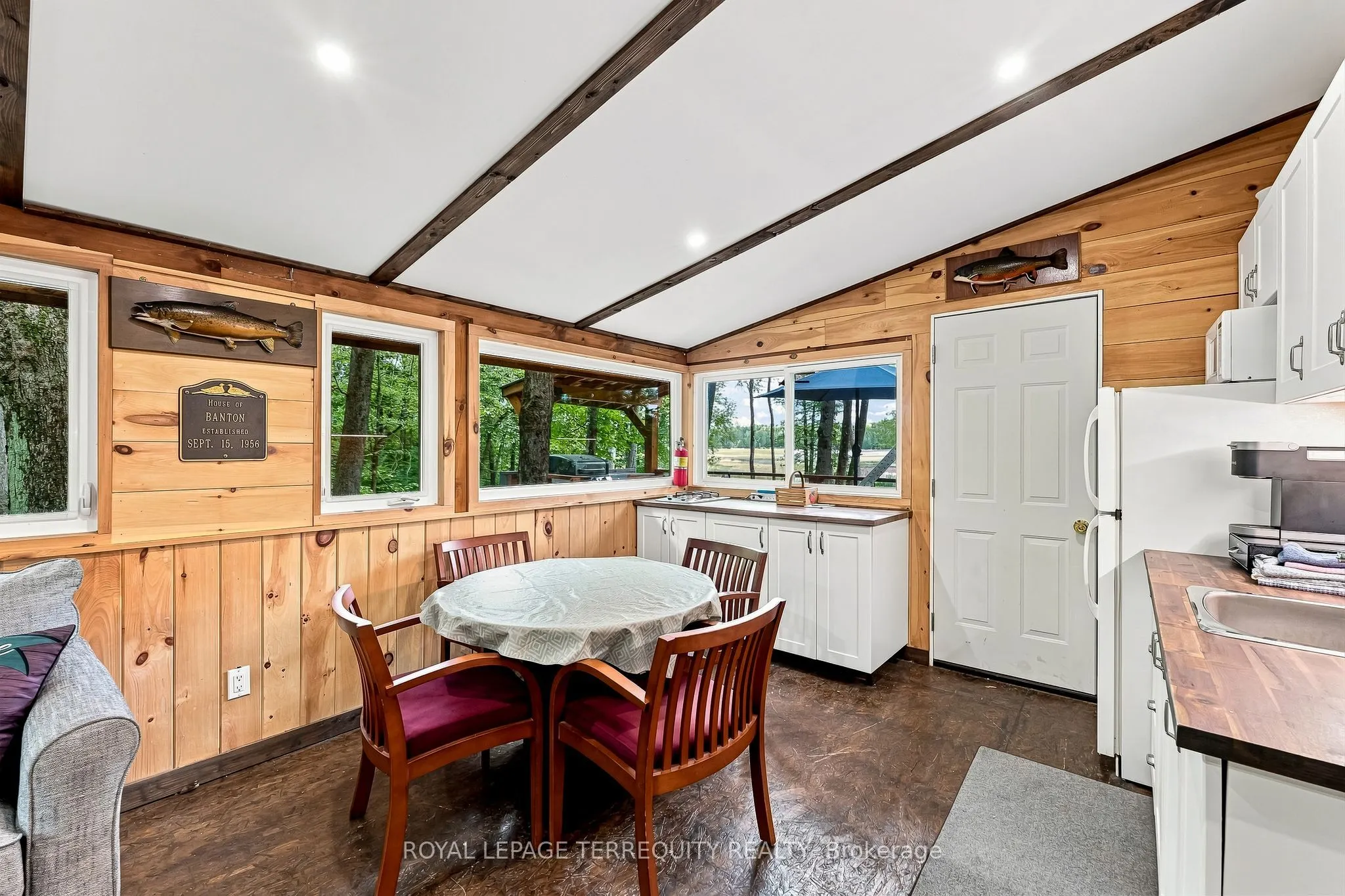 299 Swinburne Lane