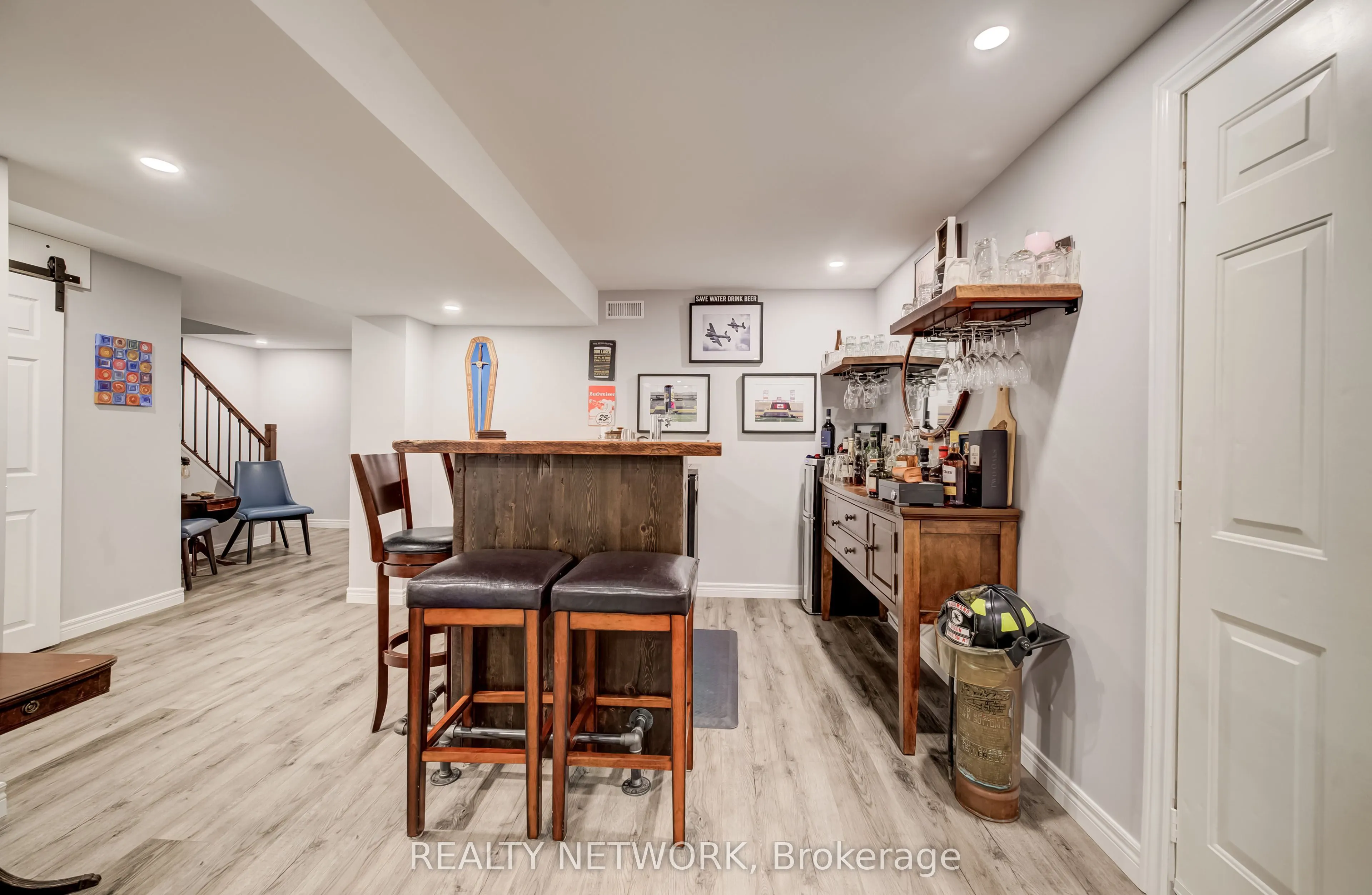 21 Loma Drive