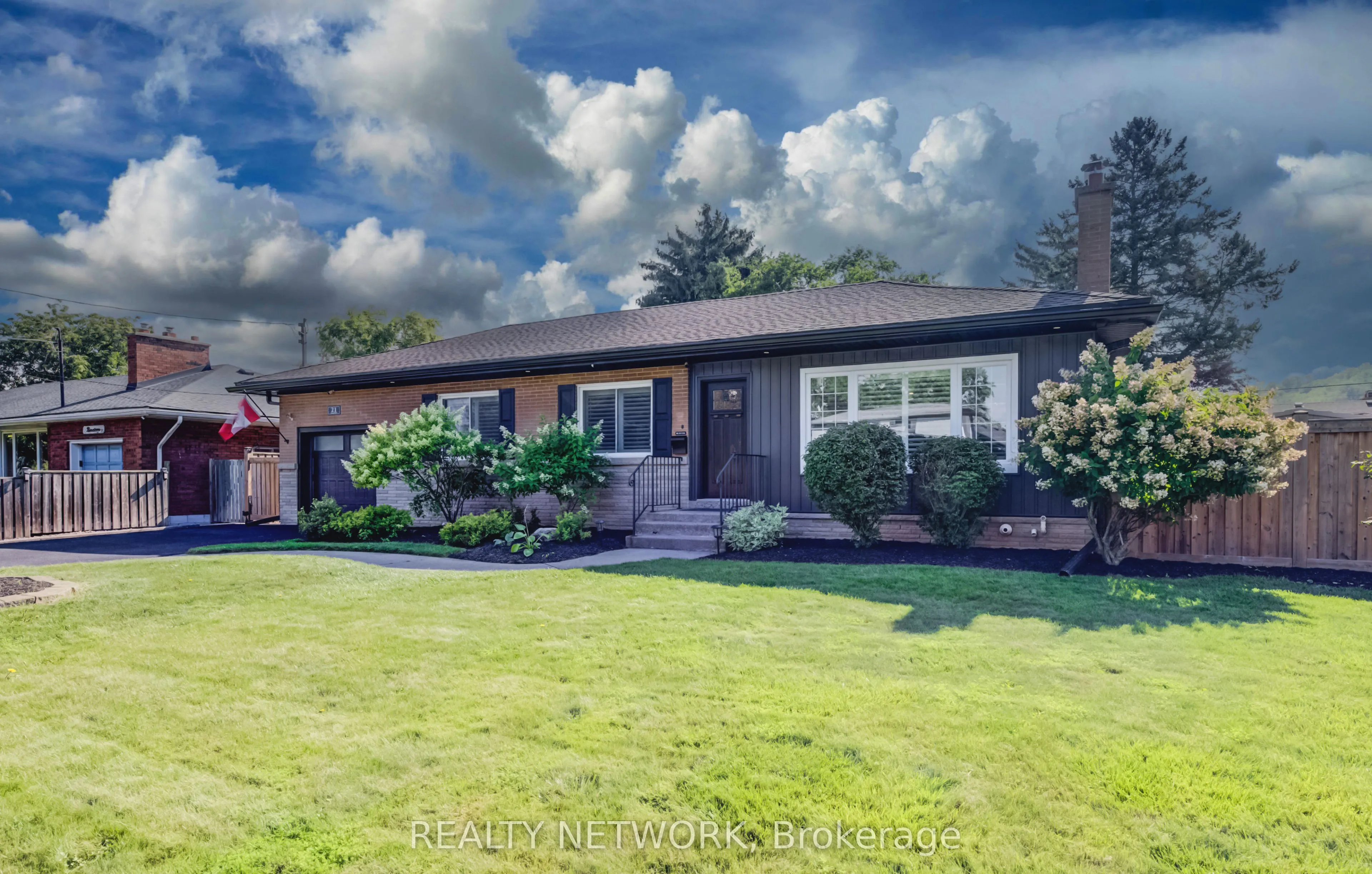 21 Loma Drive
