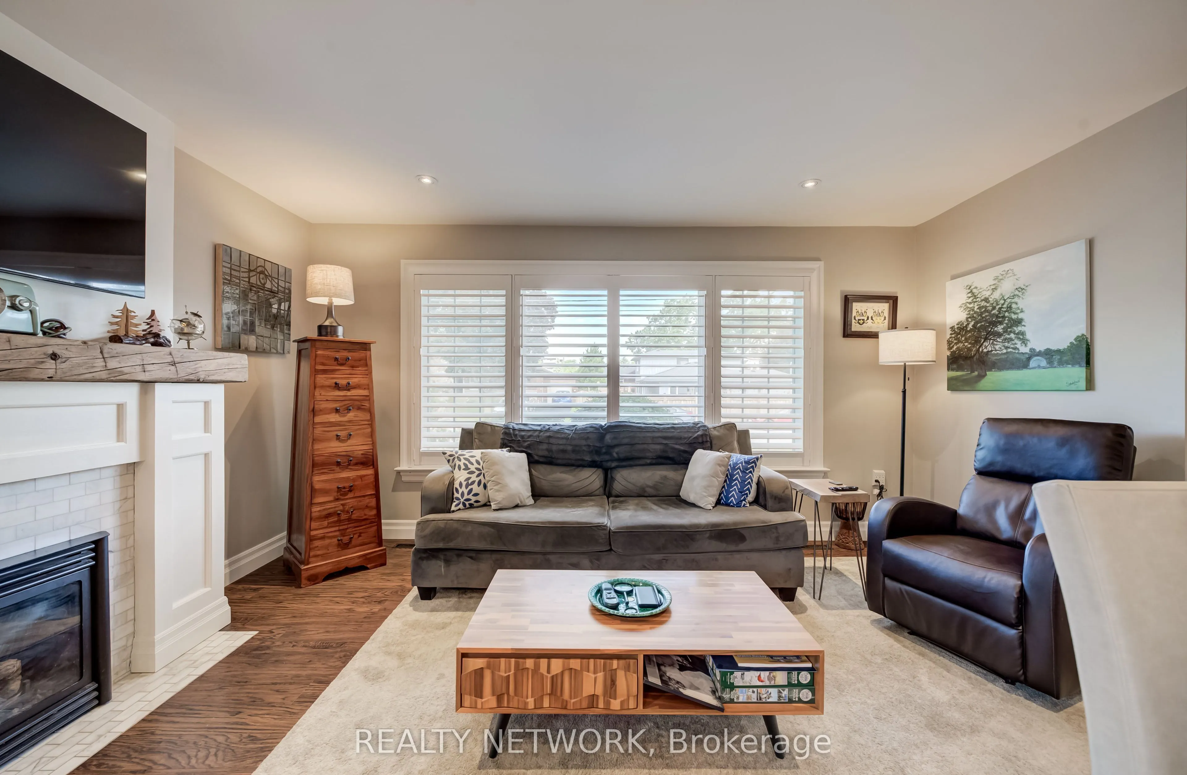 21 Loma Drive
