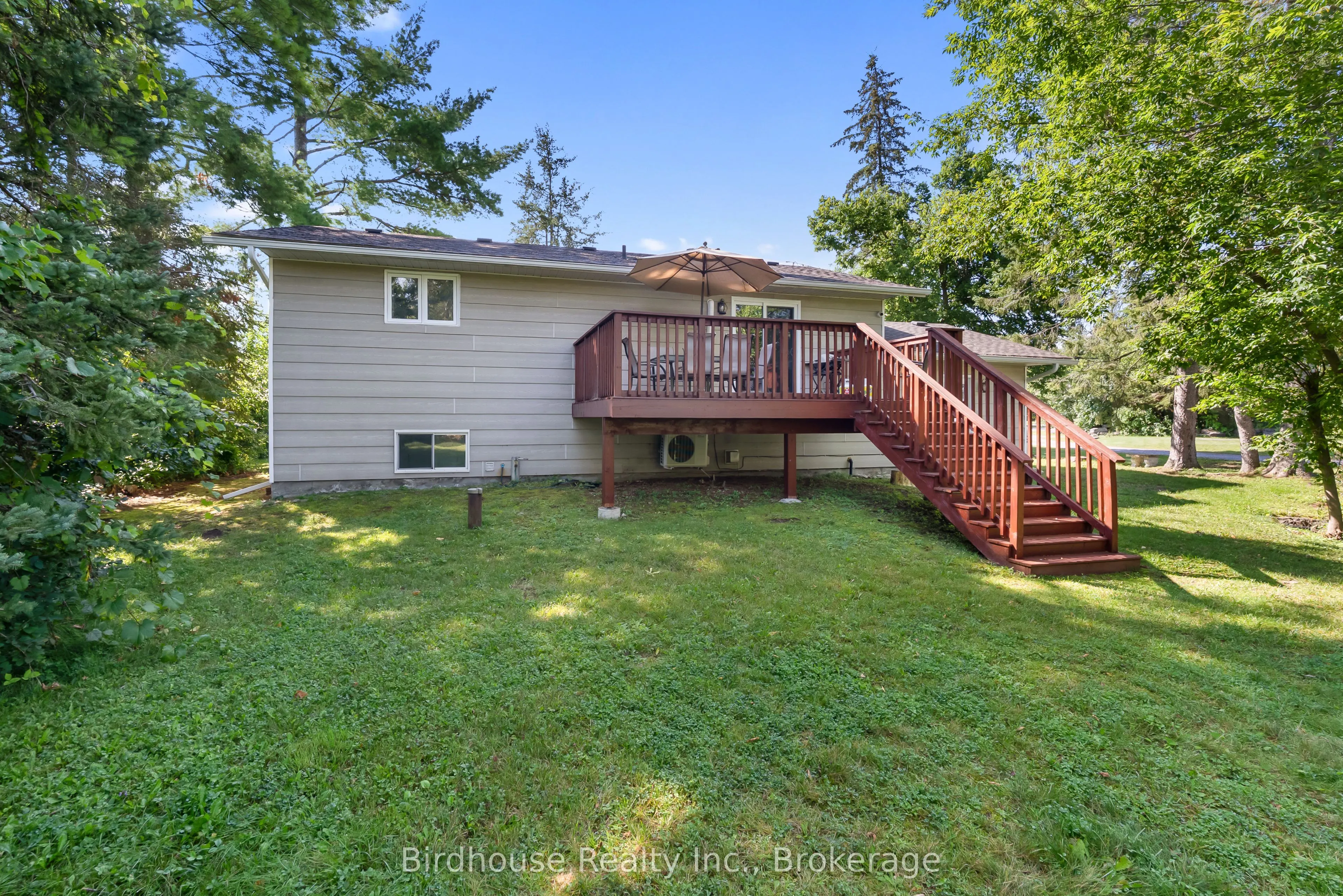 46 Riverside Drive