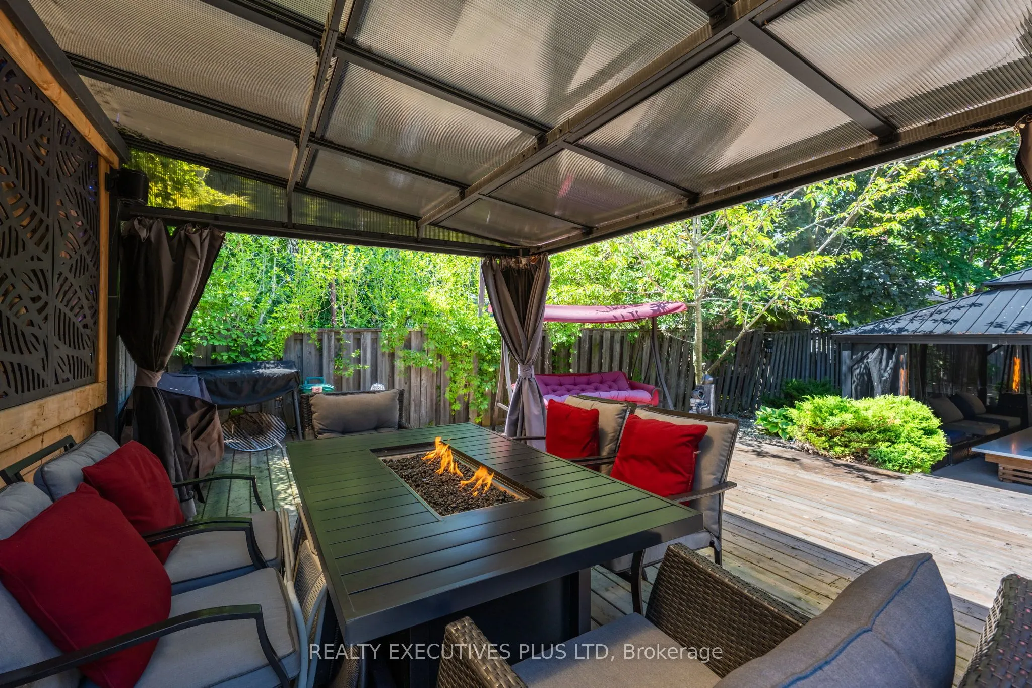 36 Lakeview Drive