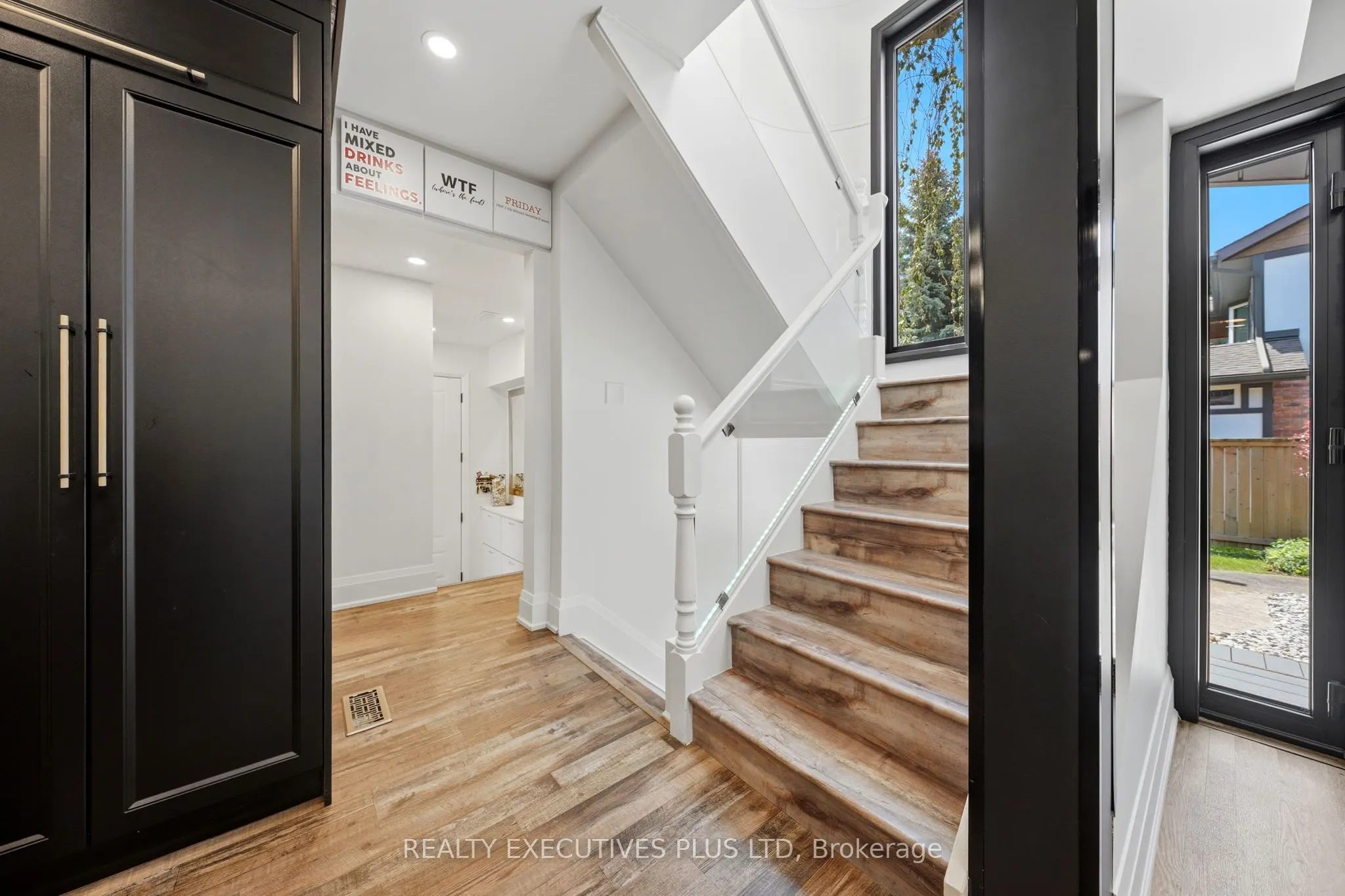36 Lakeview Drive