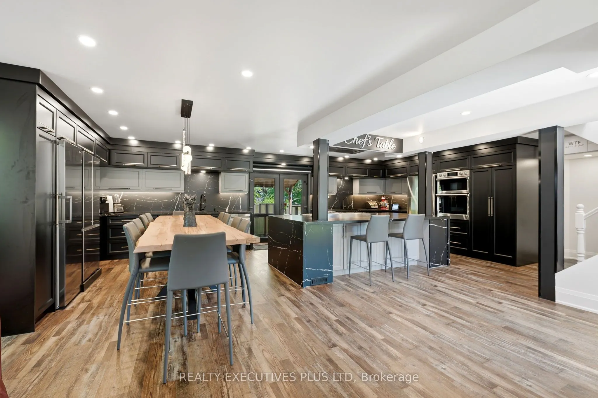 36 Lakeview Drive