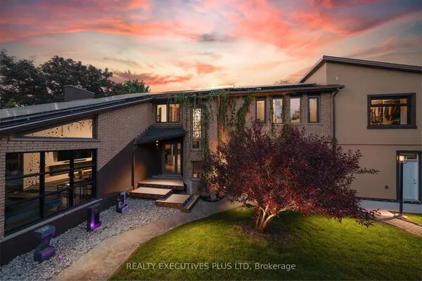 36 Lakeview Drive