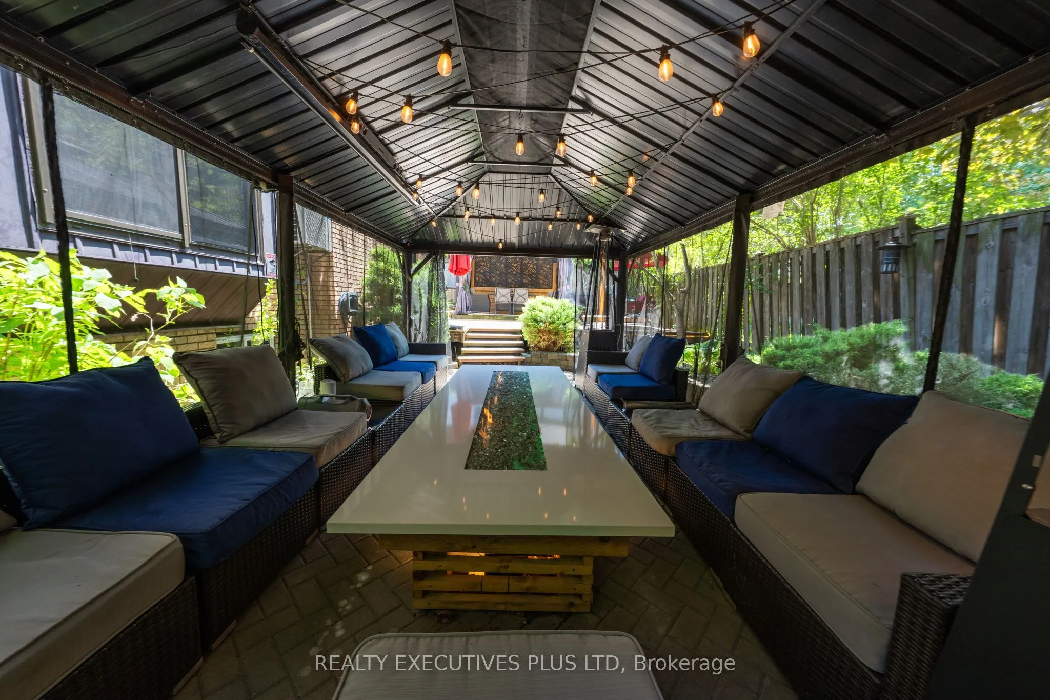 36 Lakeview Drive