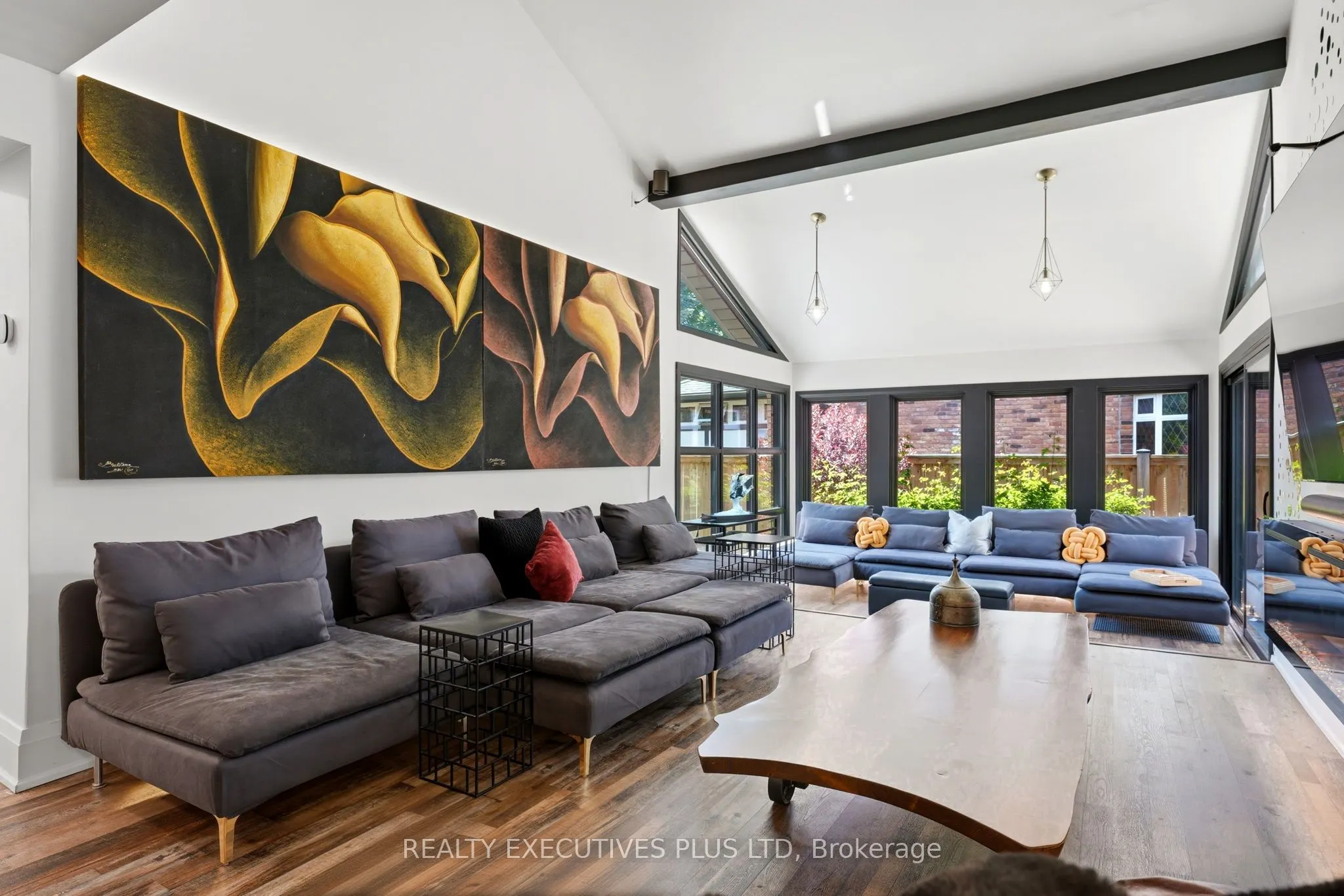 36 Lakeview Drive