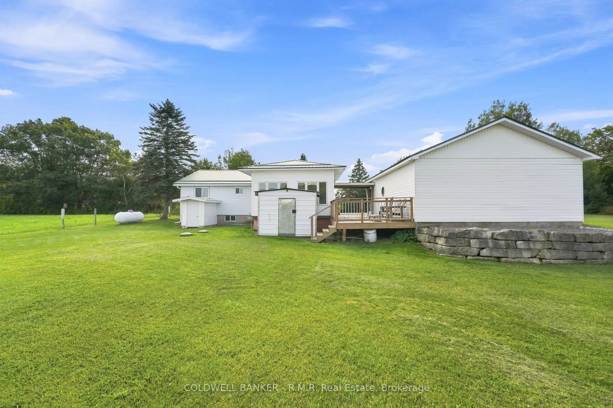 1695 Horseshoe Lake Road